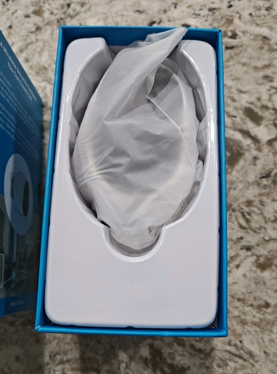 Wi-Fi Camera 720 X 1280, 2.4 GHz, Speakers & Microphone, Memory Card White