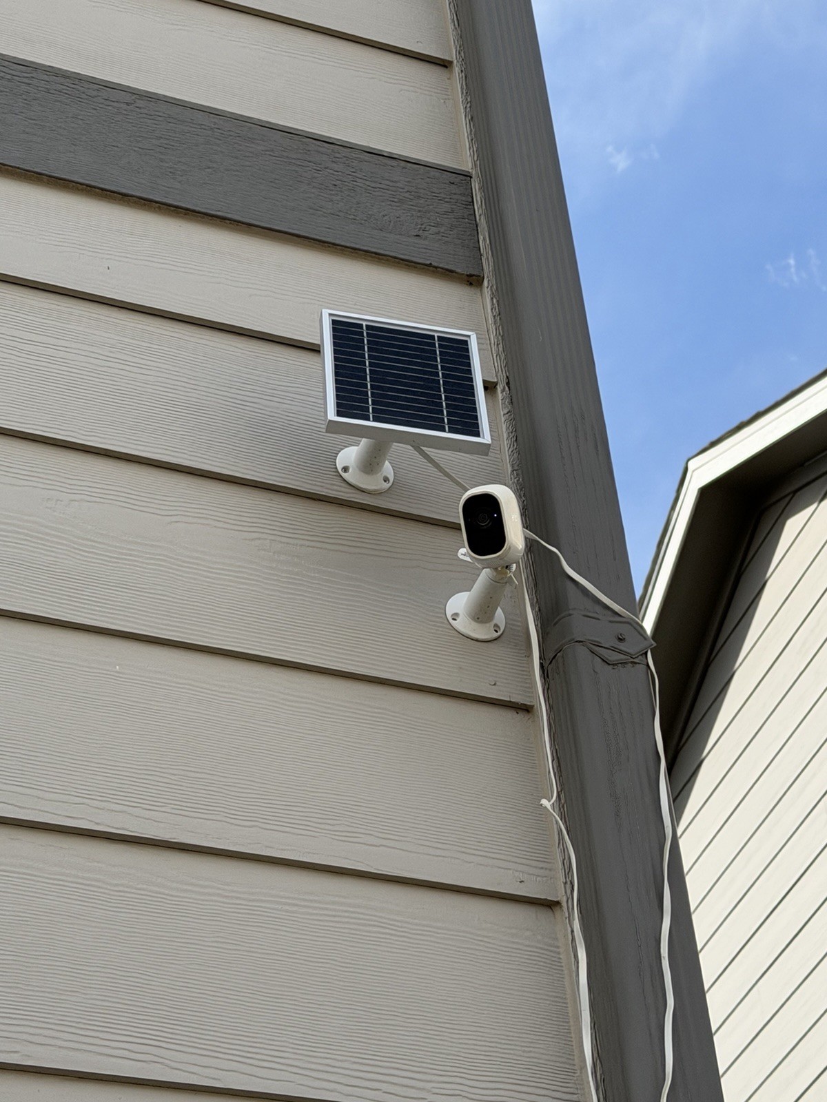 Arlo VMB4500 Wireless Outdoor Weatherproof Night Vision 4 Camera,
