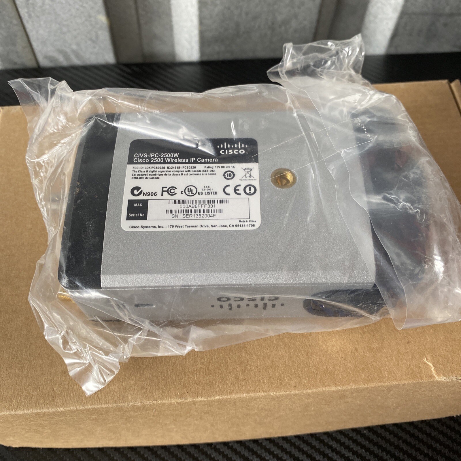 New Cisco 2500 Wireless IP Security Camera CIVS-IPC-2500W NOS