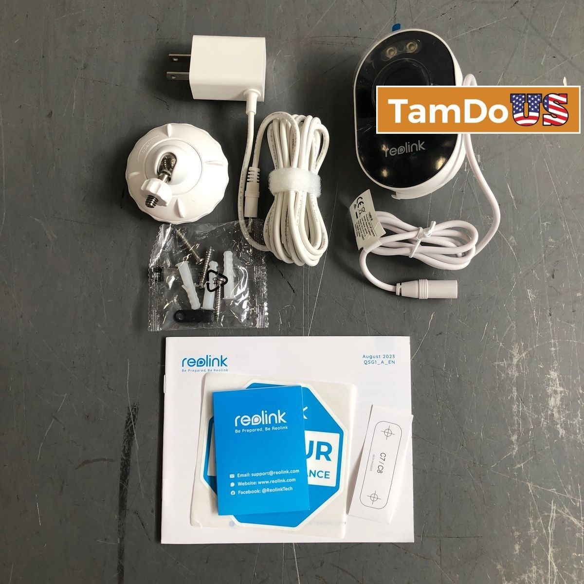 Reolink Lumus 2K Smart Wi-Fi Security Camera, Color Night Vision, 2.4/5GHz