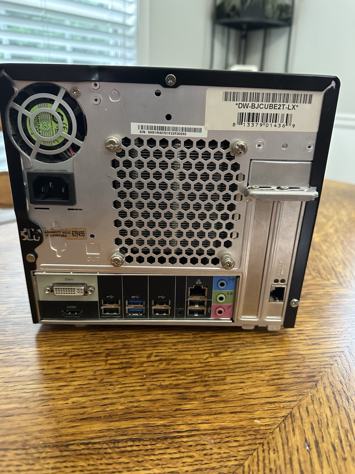 Digital Watchdog Blackjack Cube NVR IP System w/ 5 Cameras & 2 Netgear GS108PE