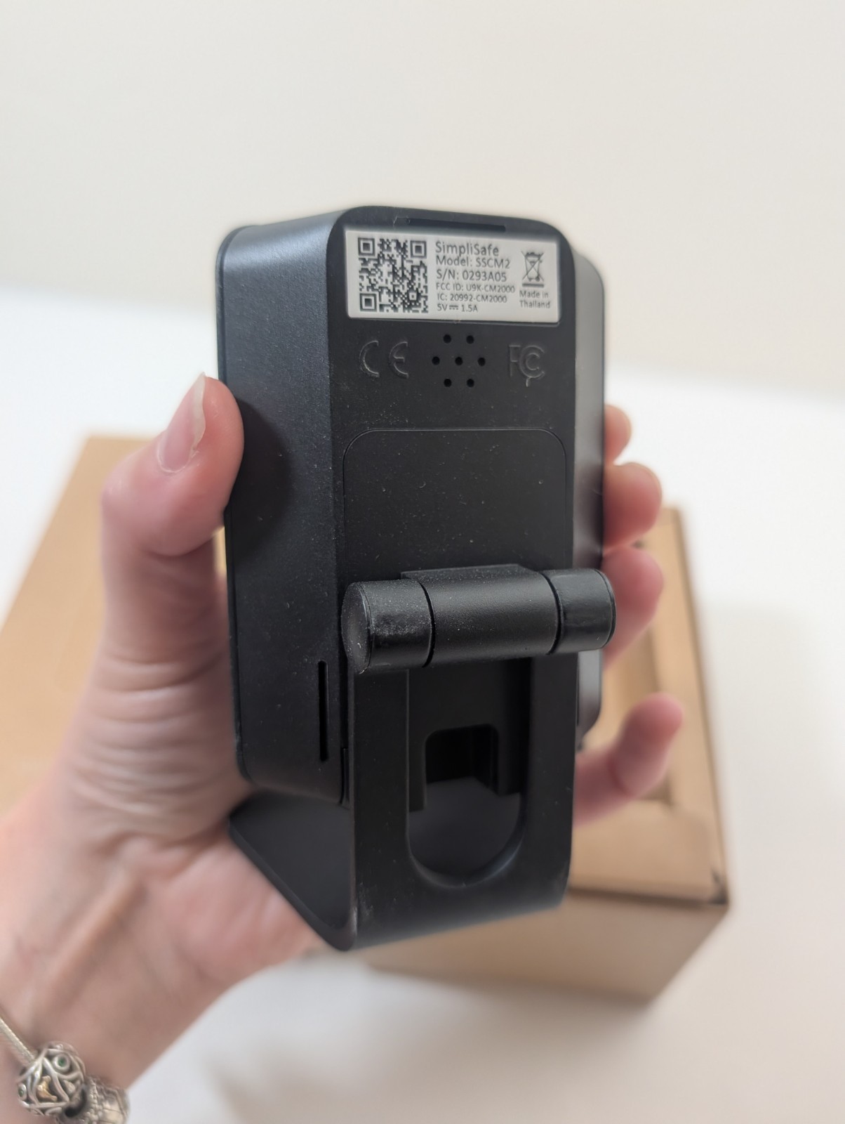 SimpliSafe Simplicam Security HD 1080p Camera Model SSCM2 – Open Box