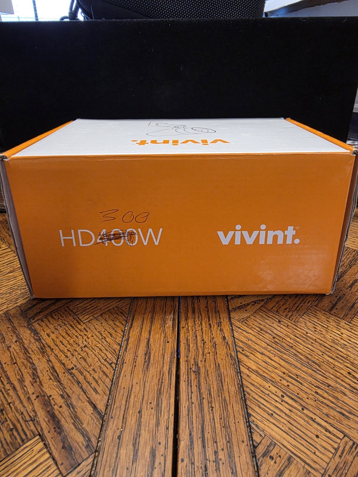 Vivint Smart Home Security Alarm System Set – White
