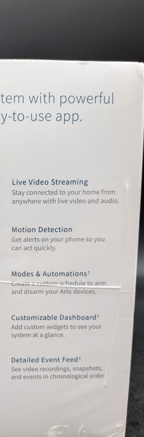 Arlo 2K Essential Outdoor Camera 2nd Gen, 4 Cameras and 2 Solar Panels, White