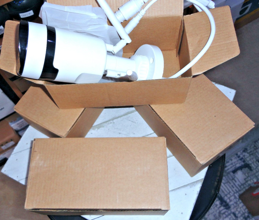 Wifi Security Camera System – 4 Cameras w/ Monitor – Tested / Nice Clear Images!
