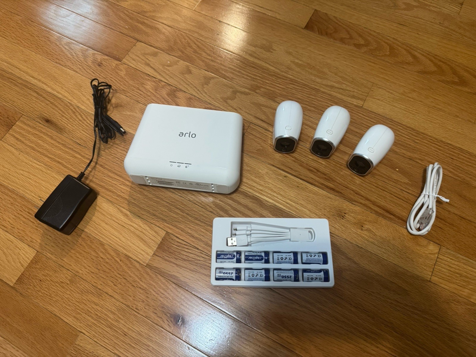 Arlo Pro VMB4000 Security Base Station 3 VMC3030 Cameras Rechargeable Batteries