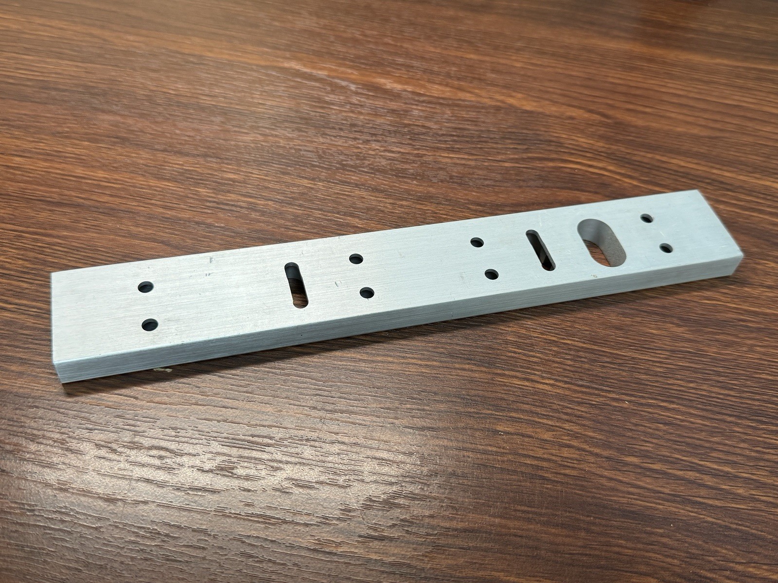 Alarm Controls AM6300 1/2 Mount Wall Plate For 1200 Locks