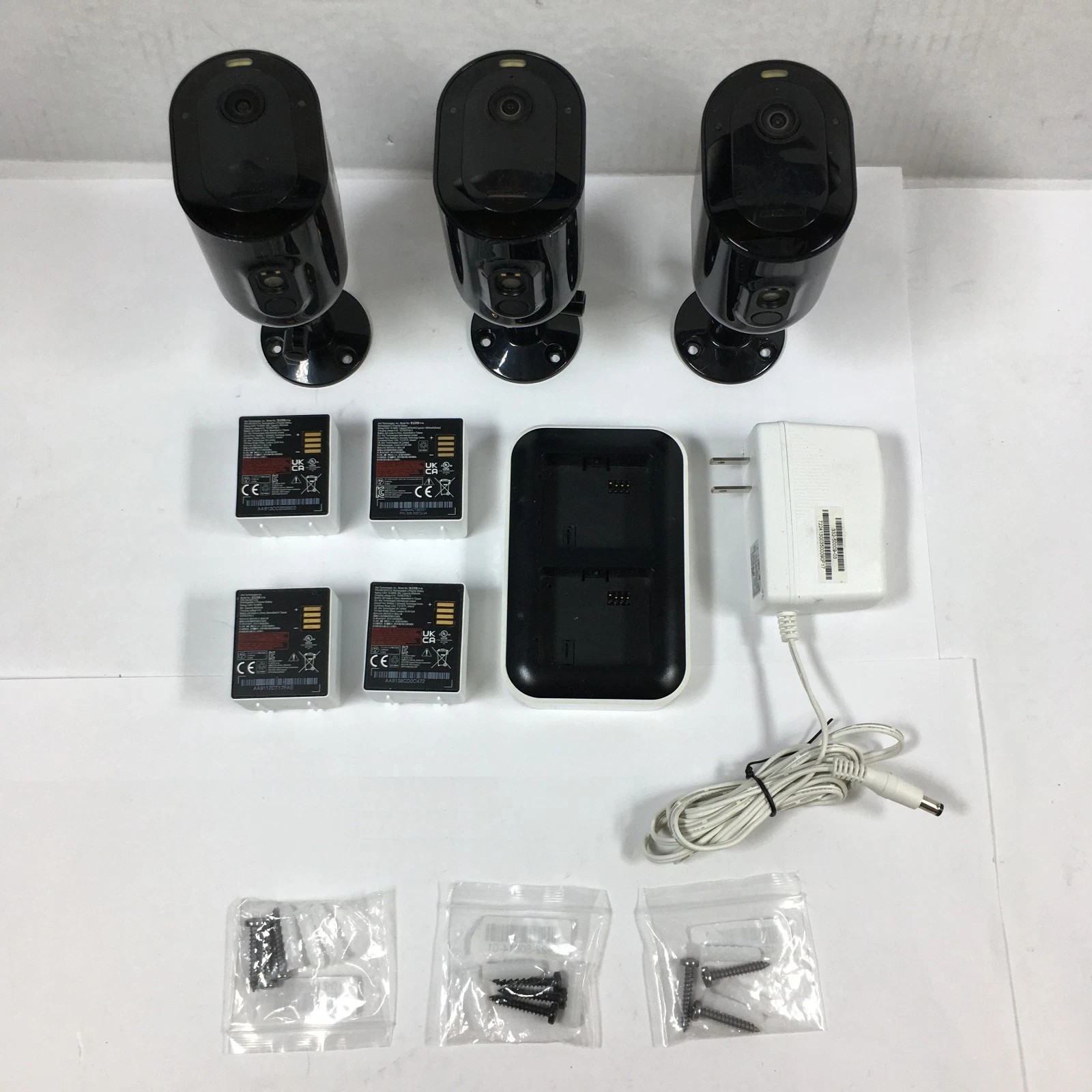 Arlo Pro 5S 2K Security Camera VMC4060P Black (SET of 3 Cameras) with Screws