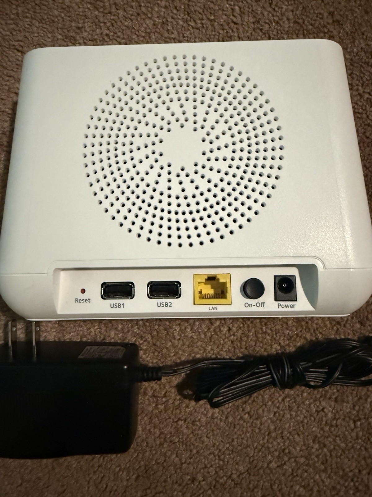 NETGEAR VMB4000 Arlo Pro Security Base Station w/AC Adapter (NO Cameras) L1