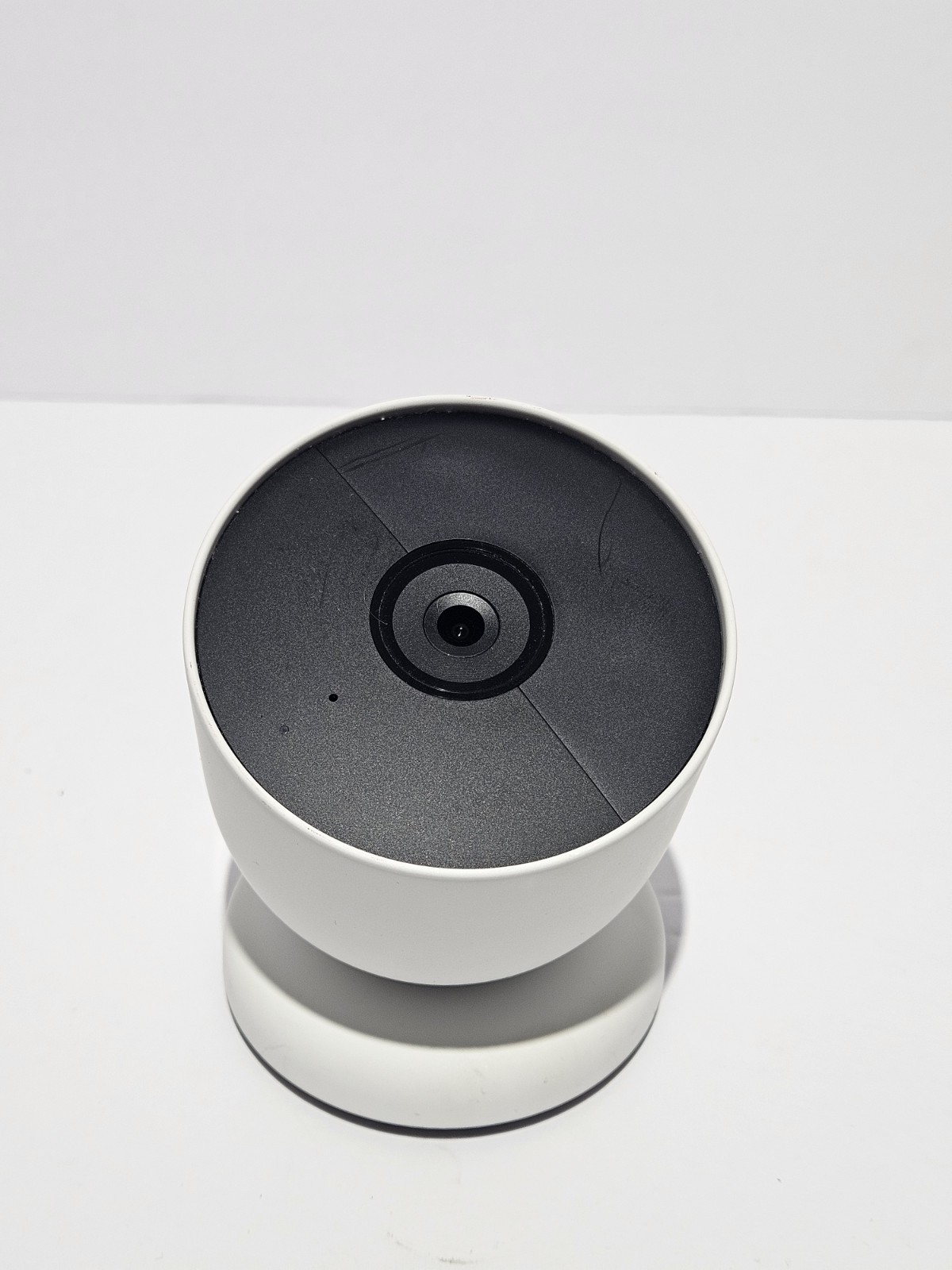 Google Nest Cam Outdoor or Indoor Battery 2nd Gen G3AL9 White With Cable