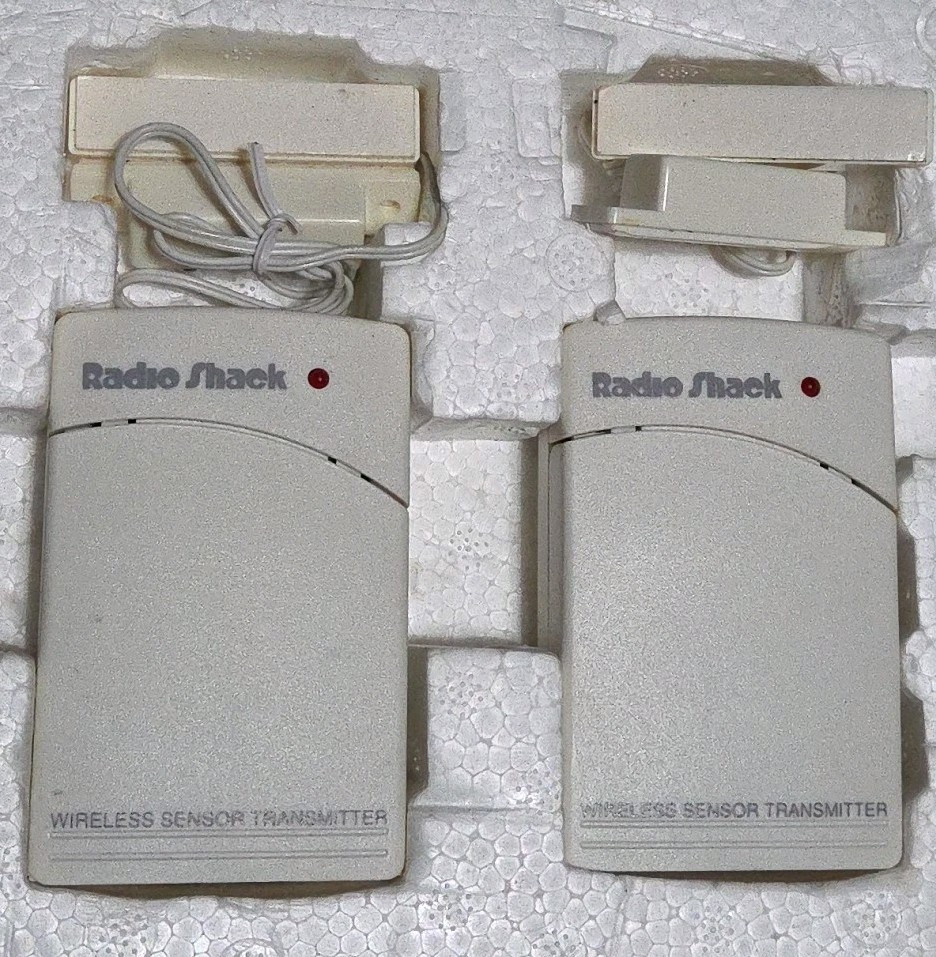 Radio Shack Wireless Home Security System from 1994 – 61-2610 49-2551A