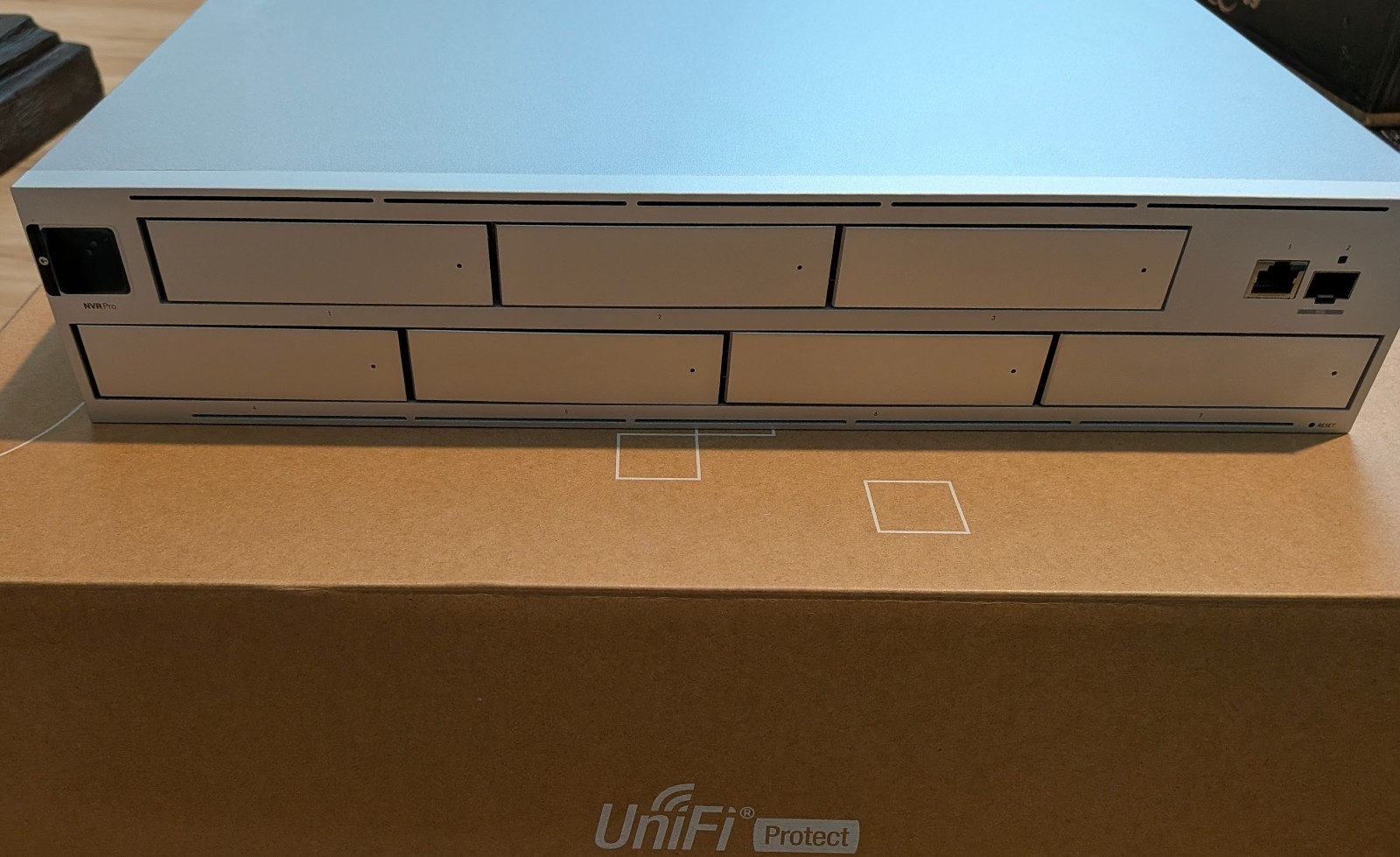 Ubiquiti Networks – UniFi UNVR-Pro Video Recorder