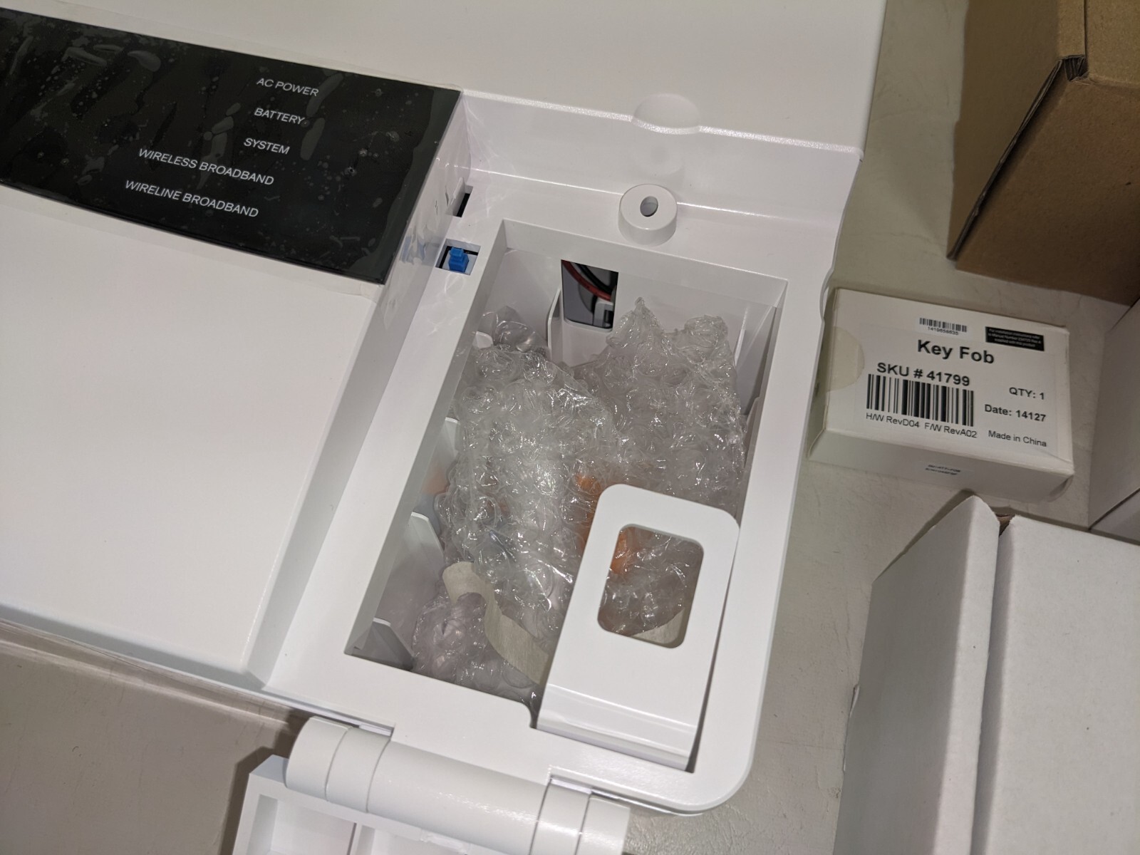 NEW!!! AT&T Digital Life Hub – Home Security System Model DLC-100 (1E)