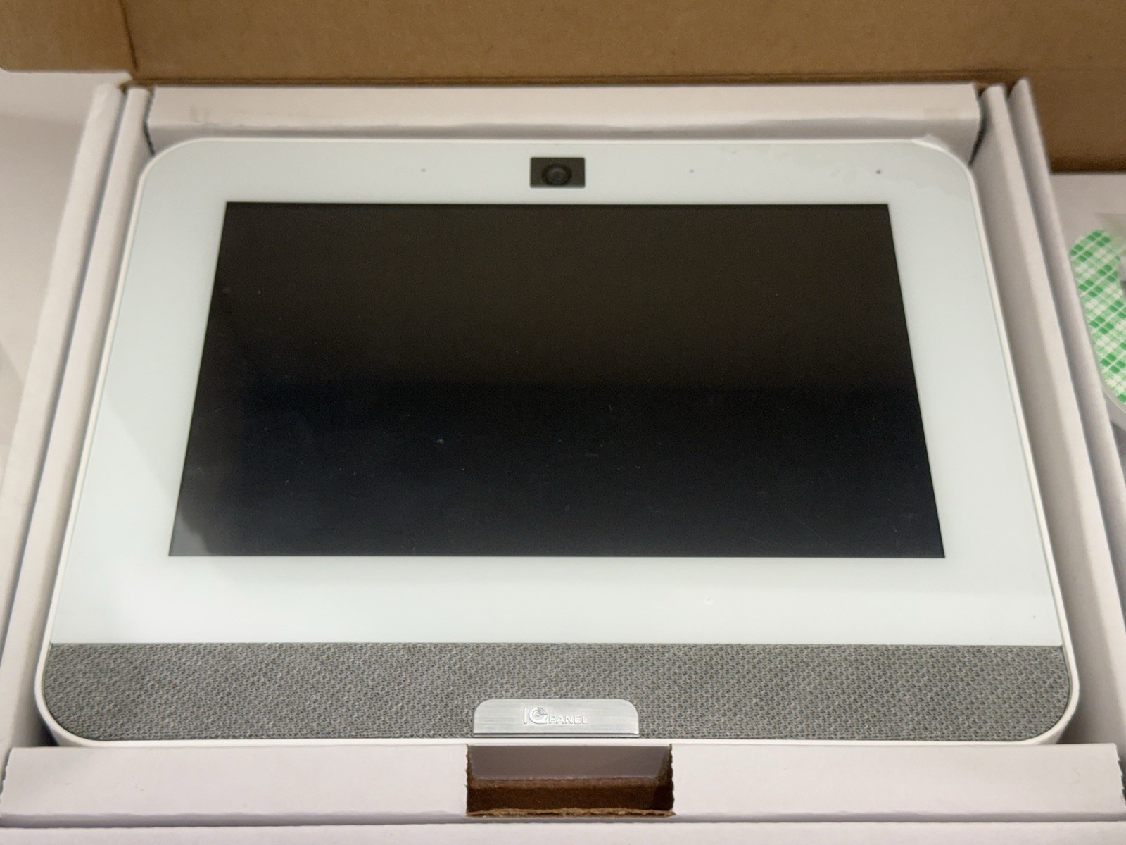 QOLSYS iQ4 iQP4001 Panel 4 ALARM SYSTEM PACKAGE KIT 1 x PG9914, 10 x QS1135-840