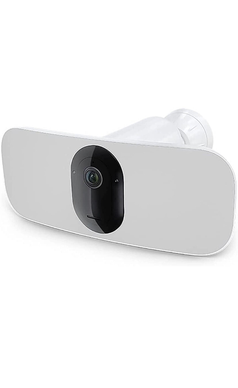 Pro 3 Floodlight Camera – Wireless Security, 2K Video & HDR, Color Night Vision,