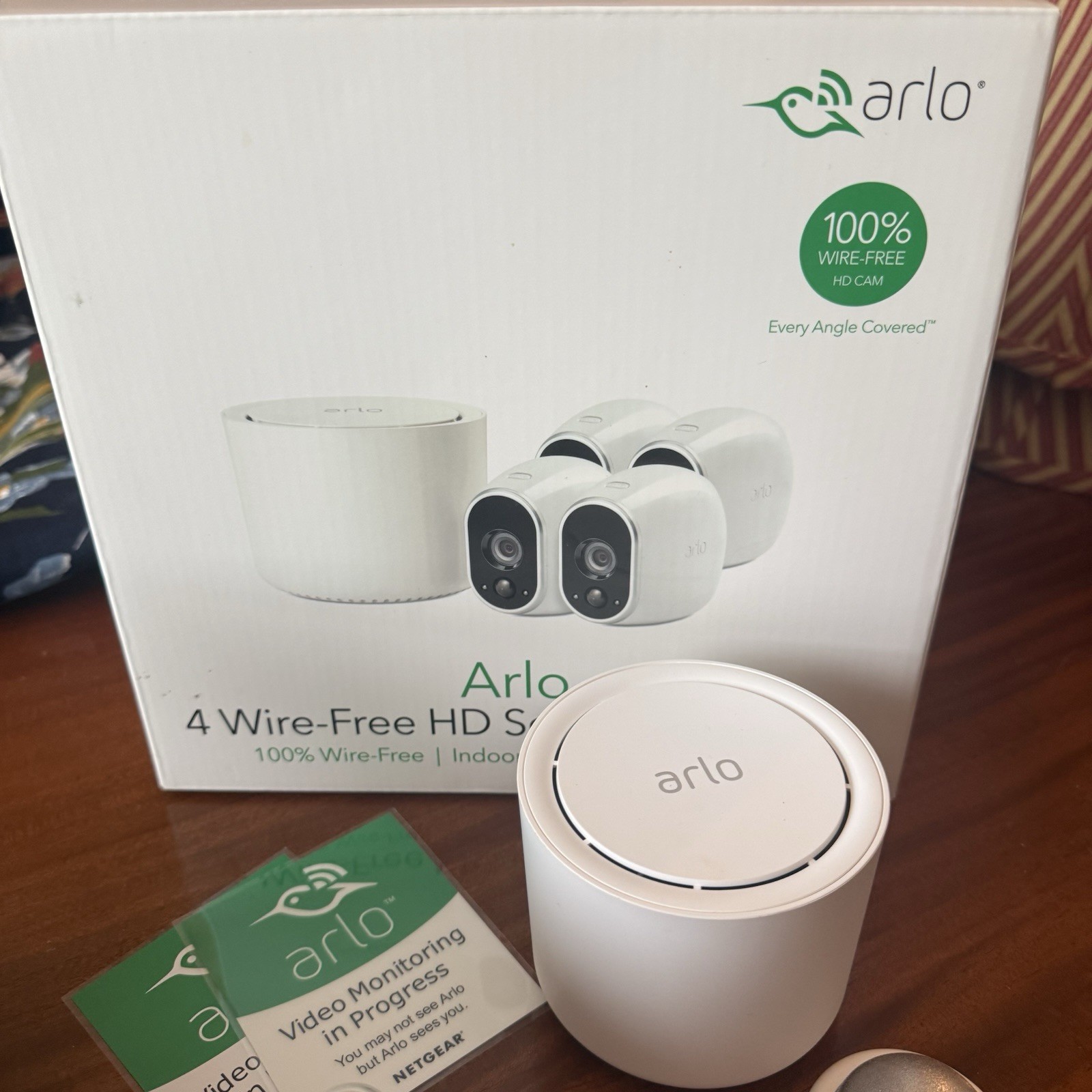 Netgear Arlo VMS3430-100NAS 4 Wire-Free HD Security Cameras System NEW OPEN BOX