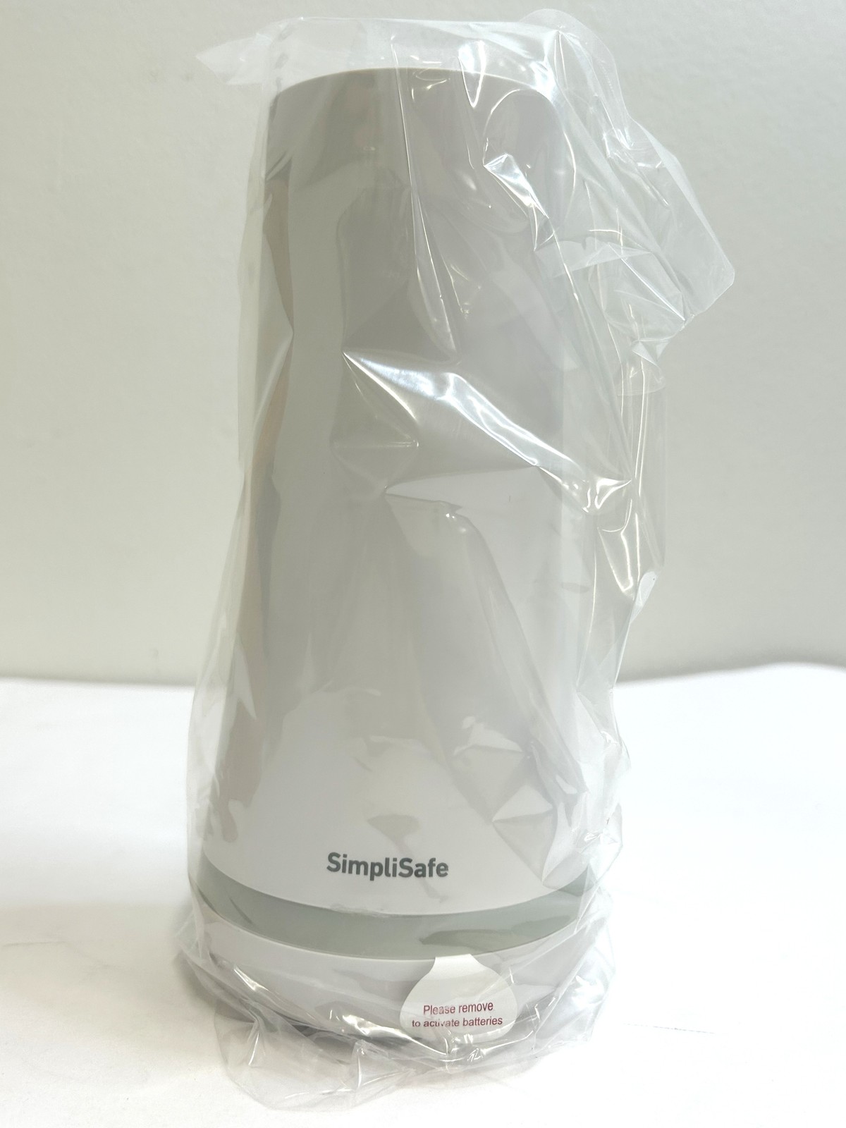 SimpliSafe Home Security System KT061-01RUS (READ DETAILS)