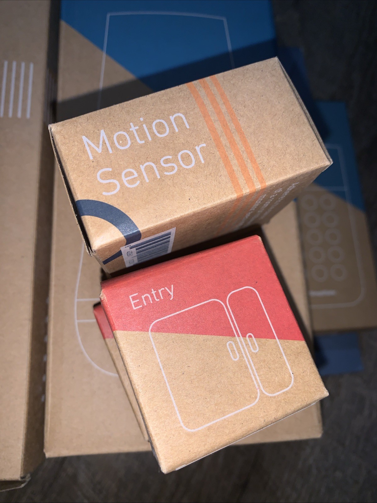 SimpliSafe Smart Home Security System 6 Piece Kit Set Up Fast OPEN + Extra Base
