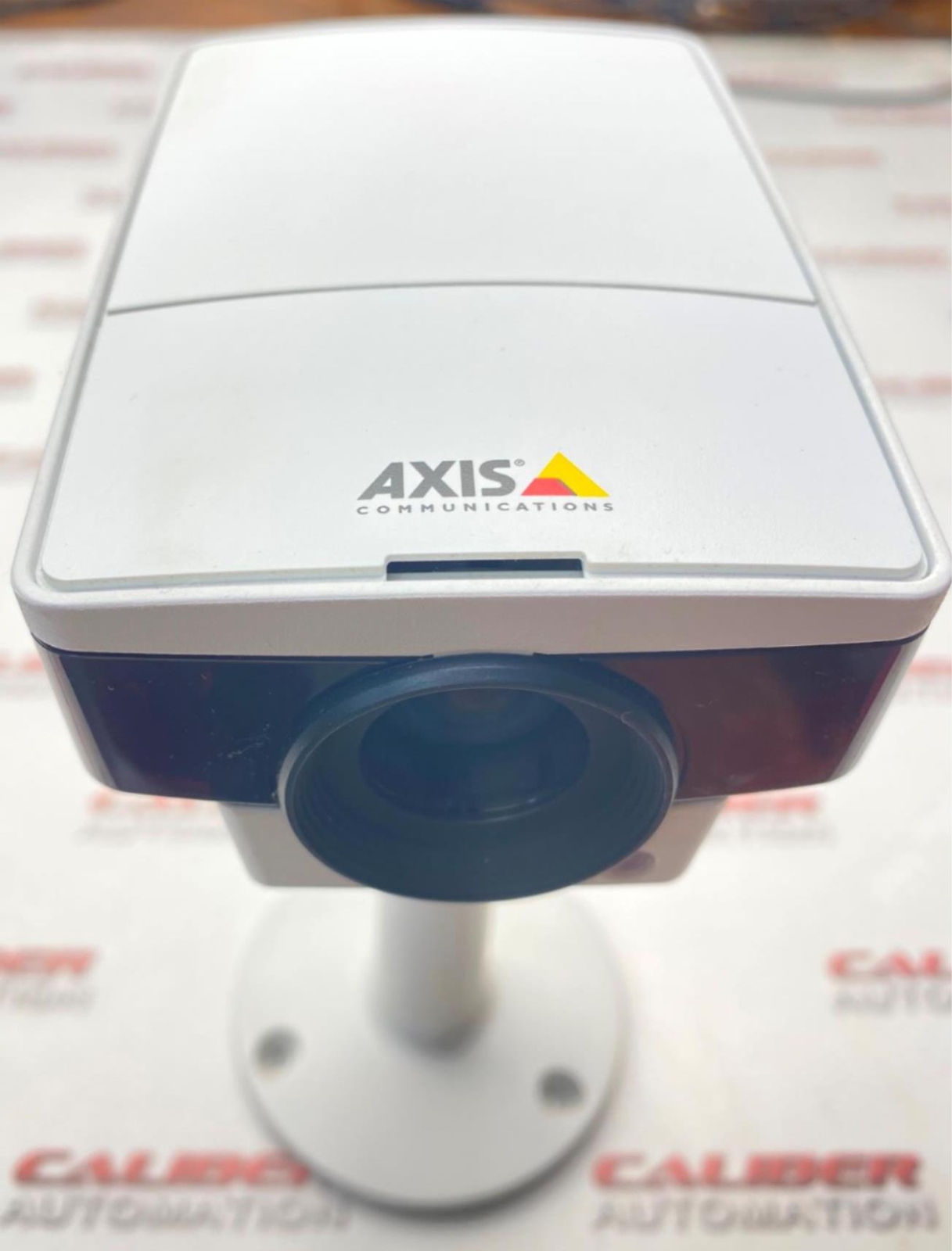 AXIS M1144-L Security Camera /Stand (USED)