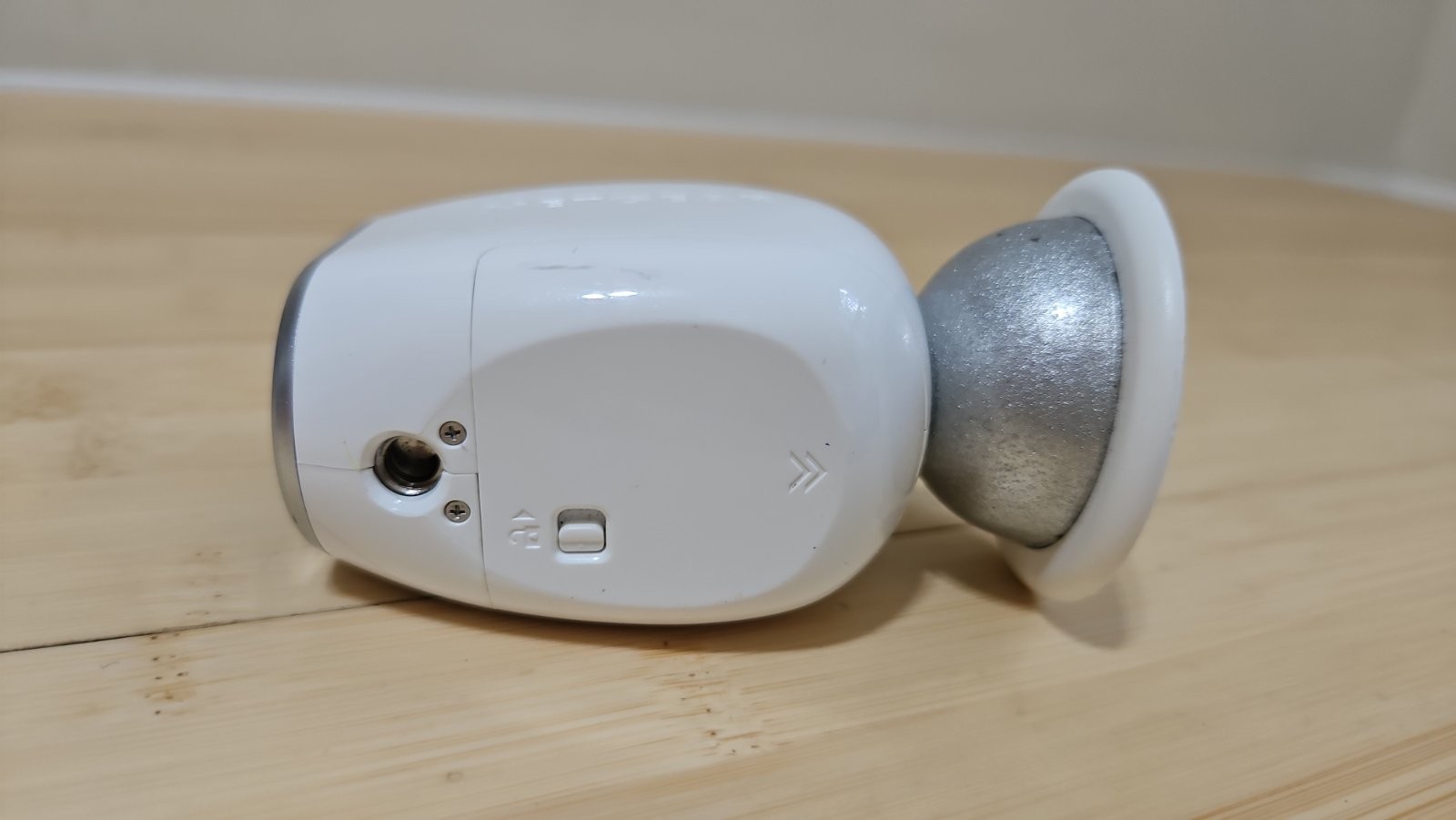 Arlo VMC3030-100NAR Indoor/Outdoor Security Camera – White