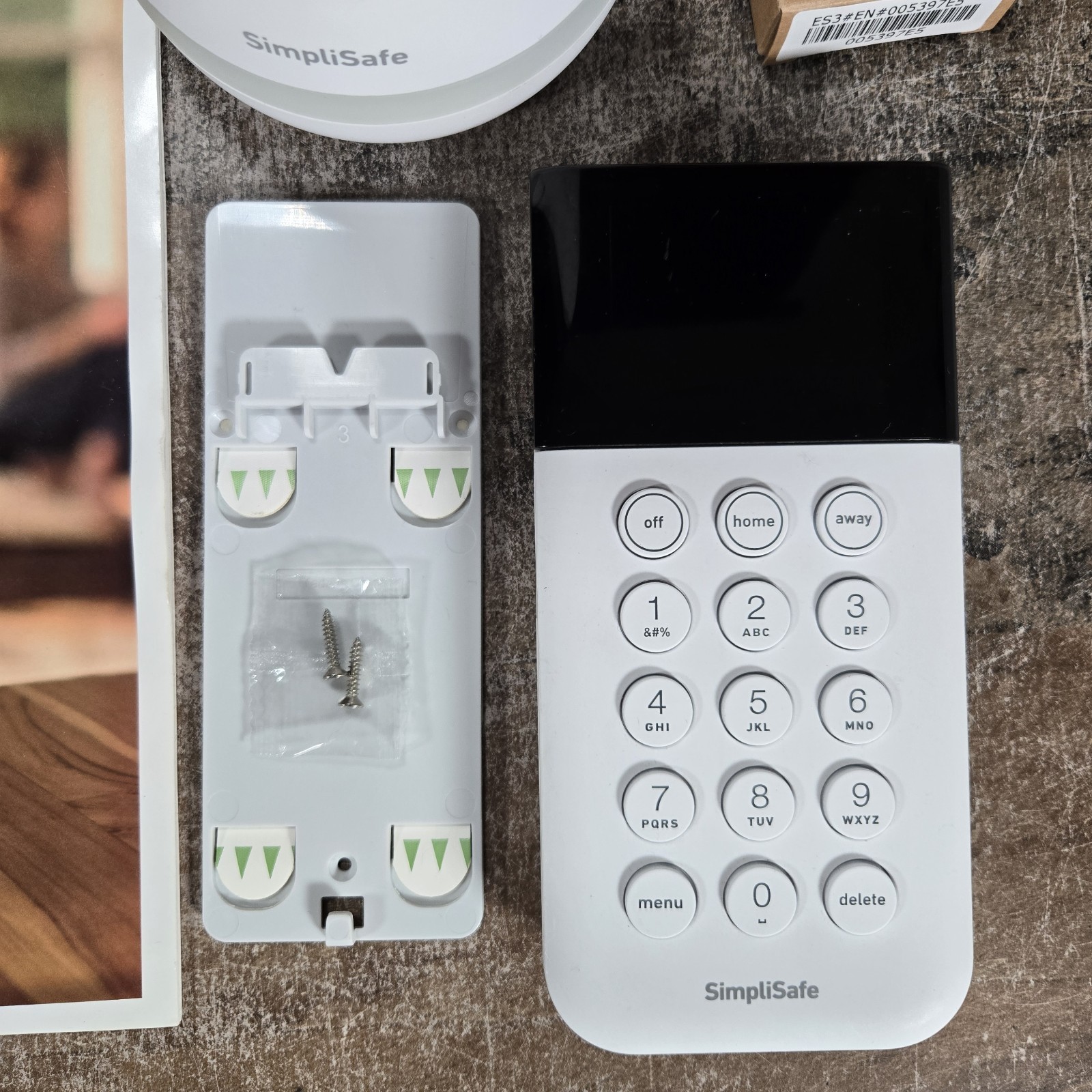SimpliSafe Home Security System Base Station SSBS3 w/ Keypad SSKP3 Entry Sensor