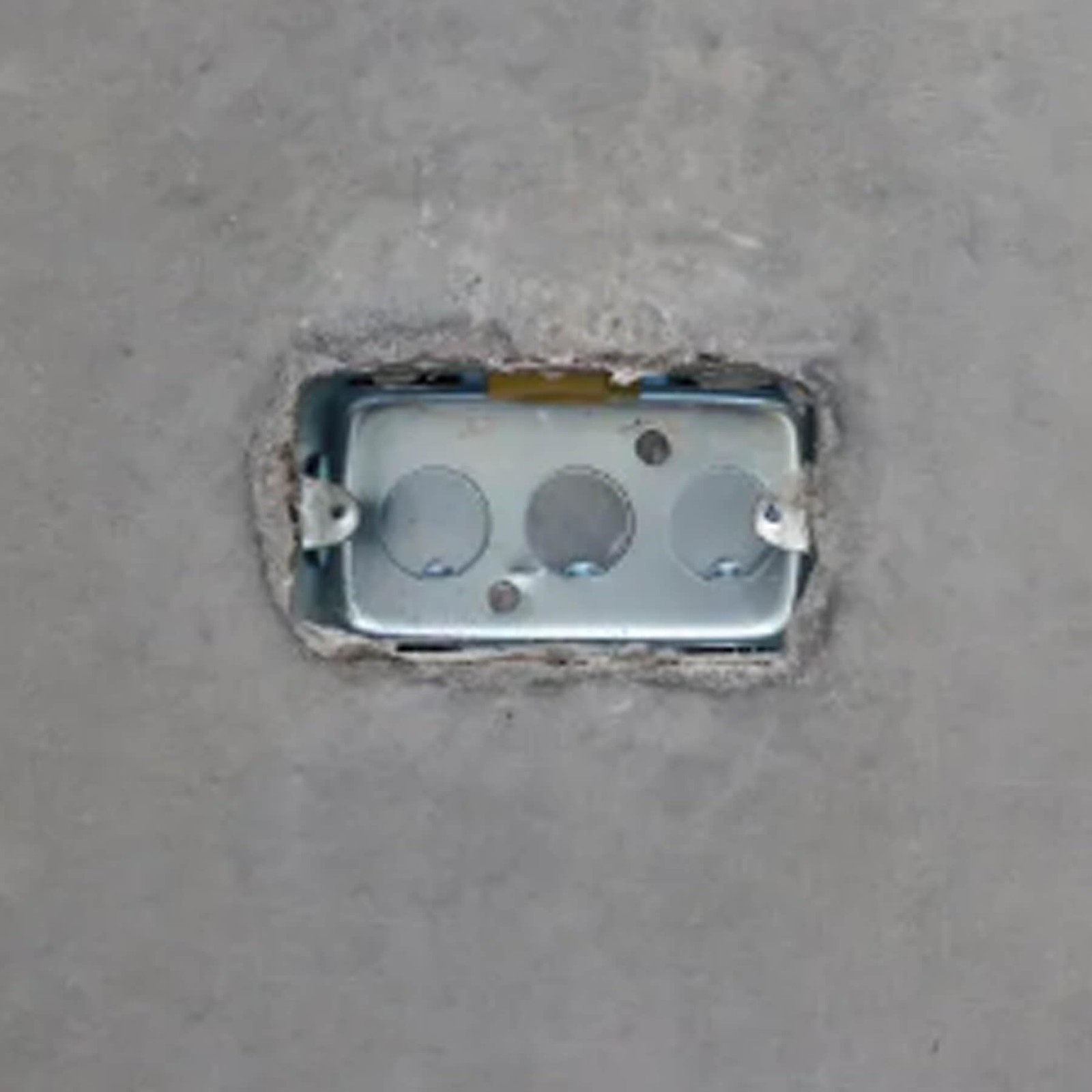 Qlvily 8 Packs 4 x 2 Inch Metal Electrical Box with Bracket, 1/2 Silver