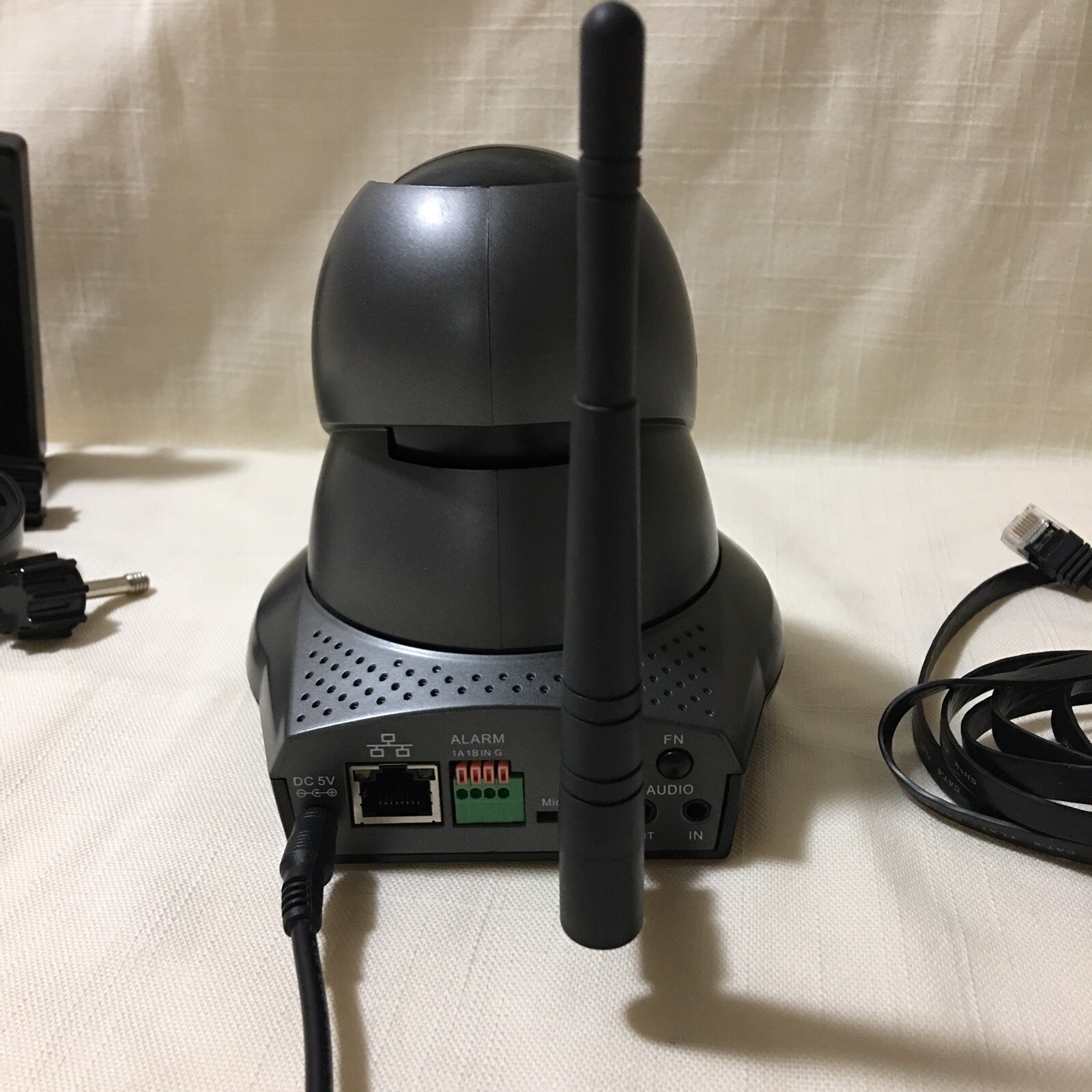 3 SENEO Cloud IP Security Cameras via IPhone Android IPad Thru Wireless or 3G