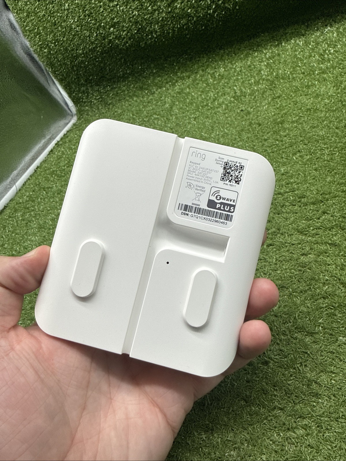 Ring Alarm Keypad 2nd Gen 5AT2S7 White – Open Box – NO CHARGER. D4