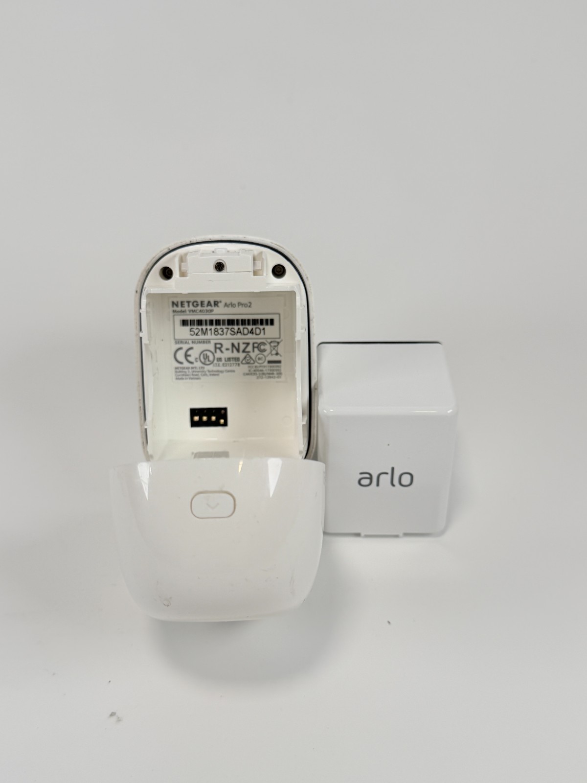 Netgear Arlo Pro 2 VMC4030P Add-on Smart Security Camera Ships Fast!