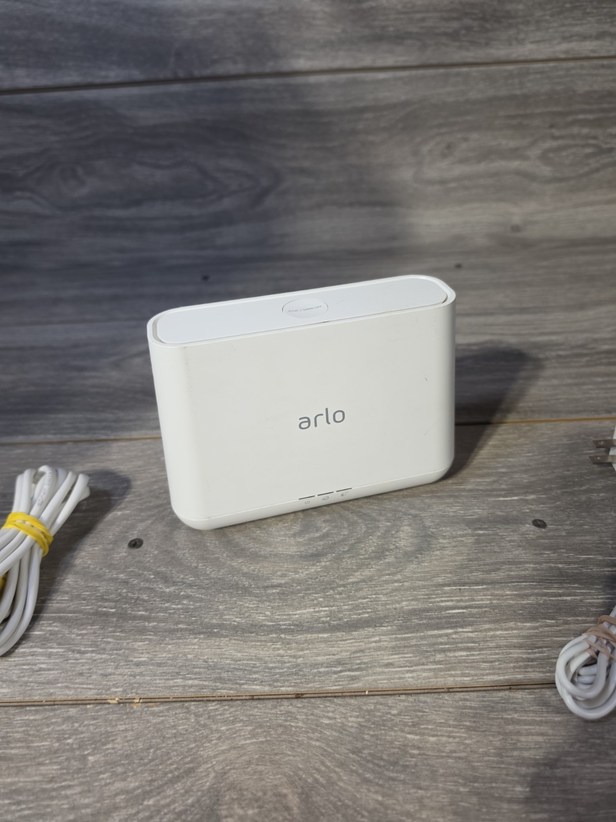 NetGear Arlo Pro VMB4000 Wireless Security Camera Base Station w/ Power Adapter