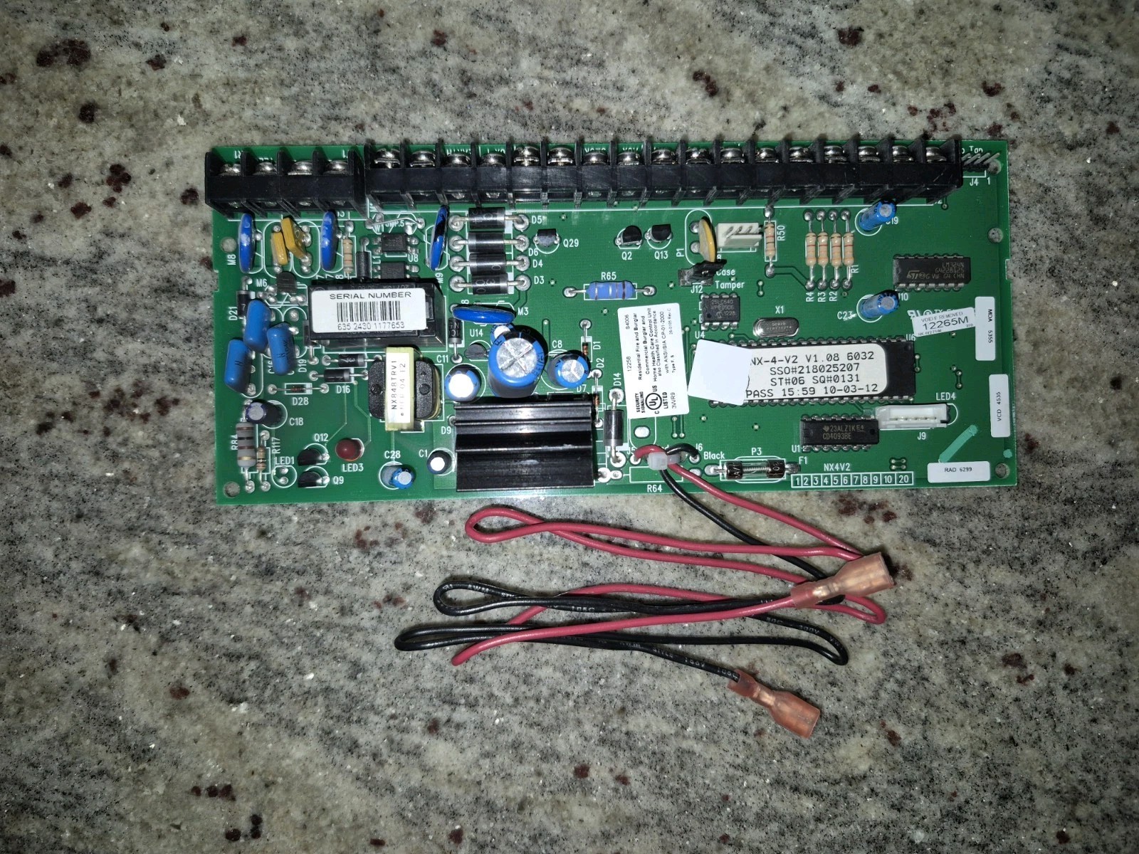 Interlogix NX-4-V2 .08 6032 Security System Controlboard & Plug In Transformer