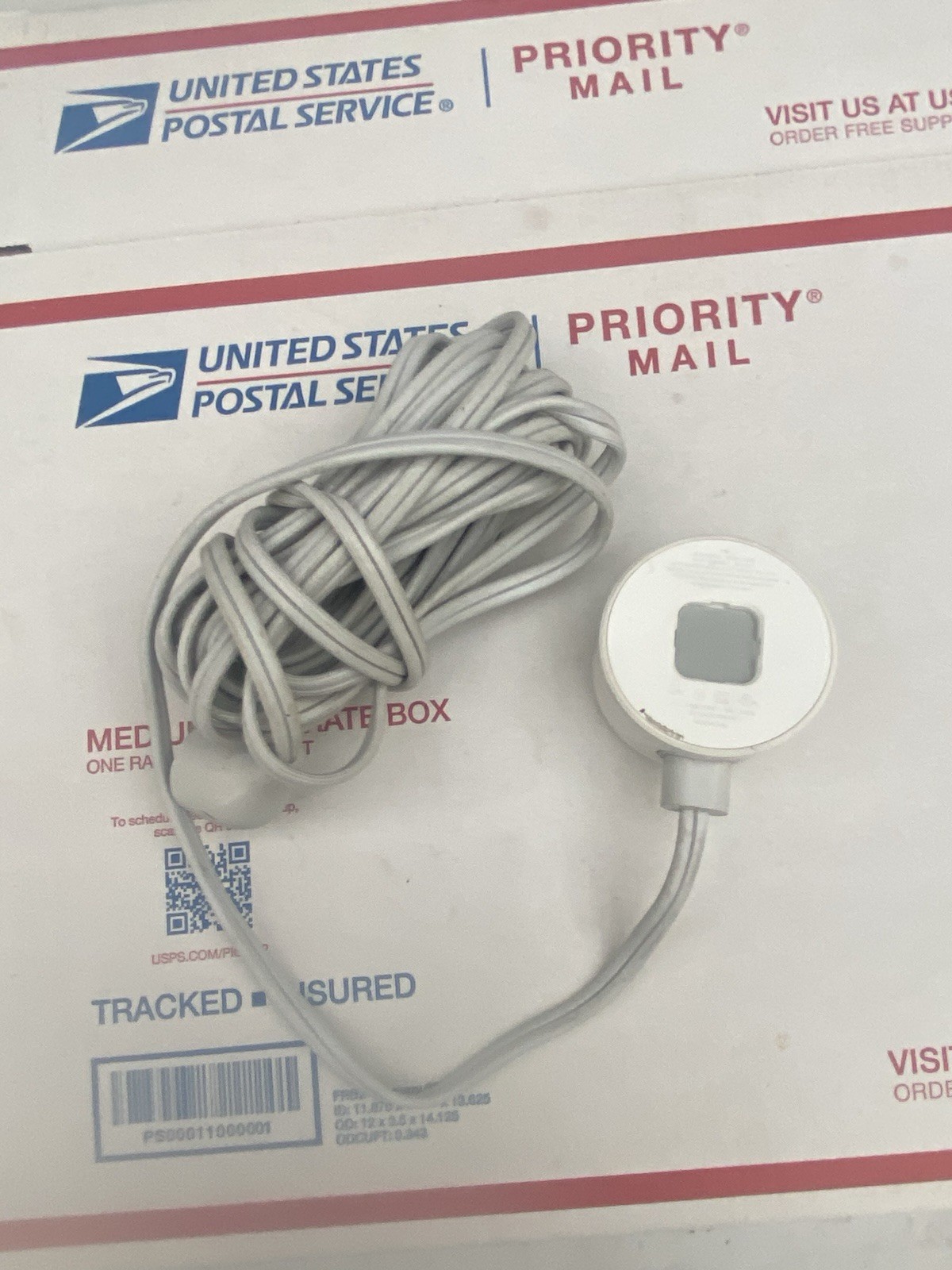 Google Nest Cam Outdoor 1st Gen A0033 NC2100ES A0038 W/ Mount Check 2nd Picture