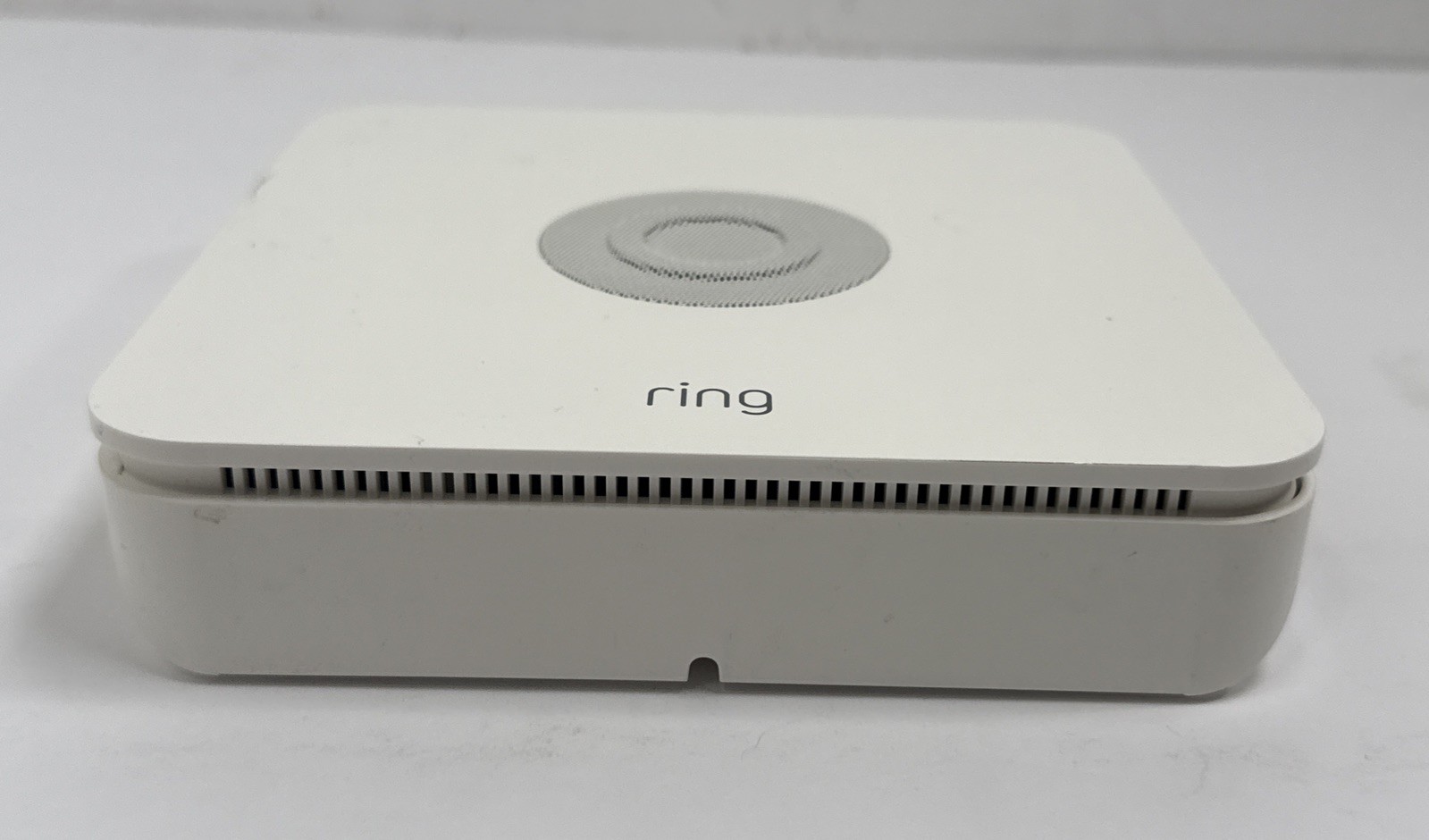 Ring Alarm Base Station US White 4hb1s70EN0 Powers On Unknown Registration
