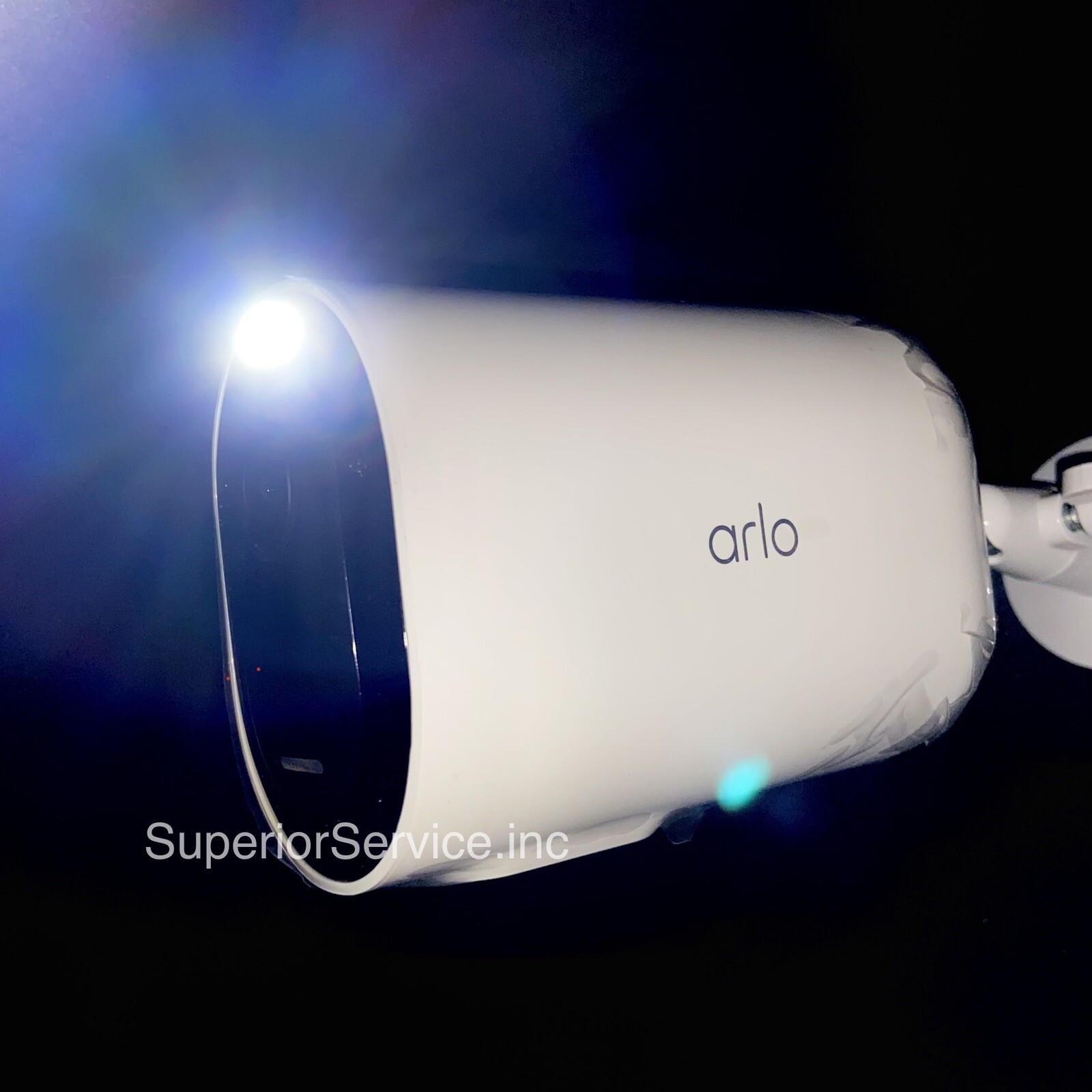 Arlo Pro 4XL Wireless 2K HDR 4 Camera Spotlight Security System & Smarthub White