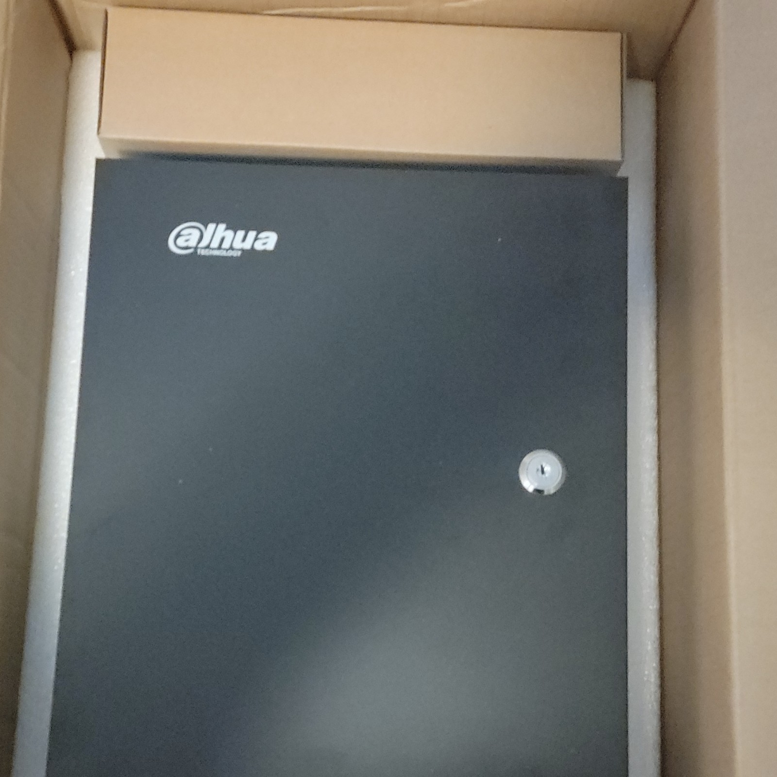 4-Door RFID Access Control System with Cabinet/RFID Reader/Exit Button/Key FOBs