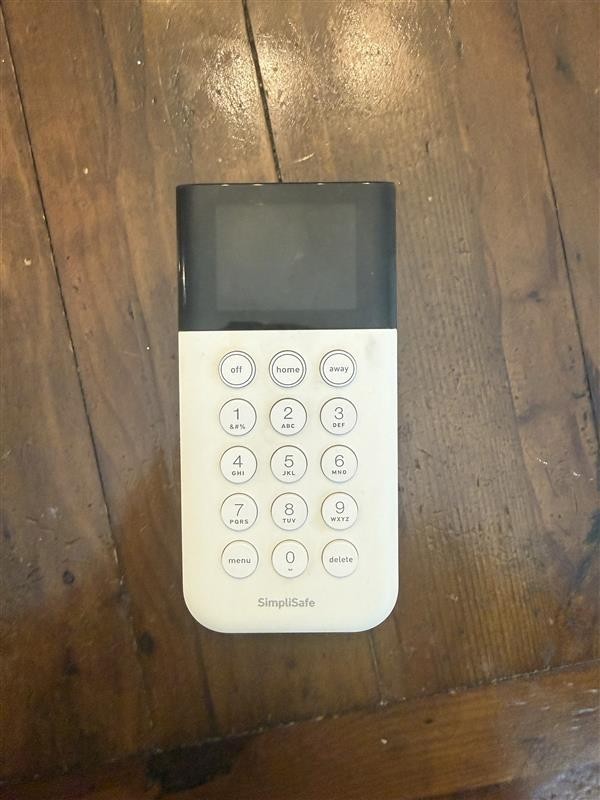 USED Simplisafe SSBS3 Home Security Base Station and key pad