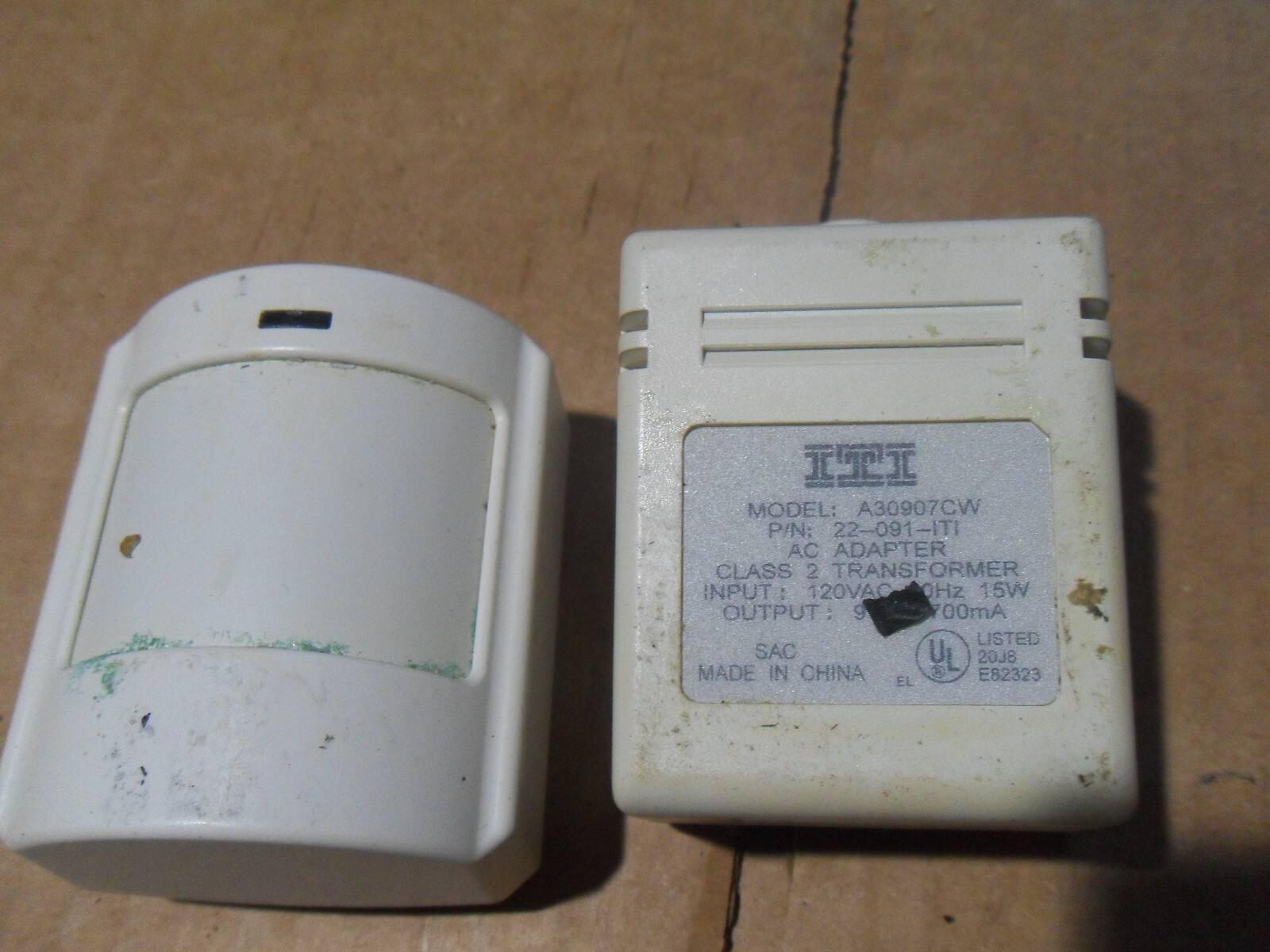 Simon Version 2 Home Security Comes With Control Box & Extras