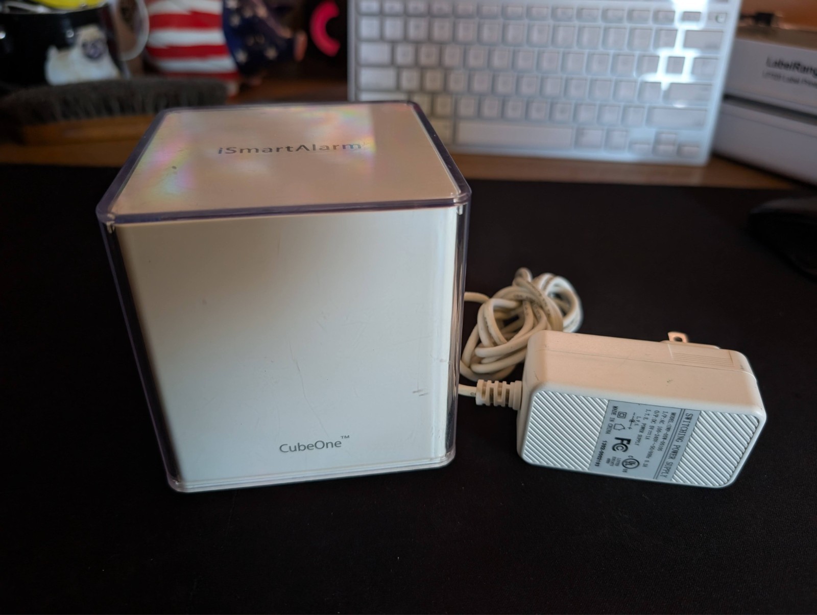 iSmartAlarm CubeOne Smart Home Security Hub Base Station W/ Power Adapter