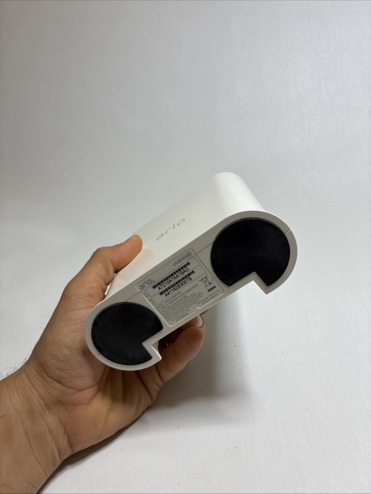 Arlo Pro SmartHub Connects Arlo Cameras to Wi-Fi VMB4540 Device Only No Cord