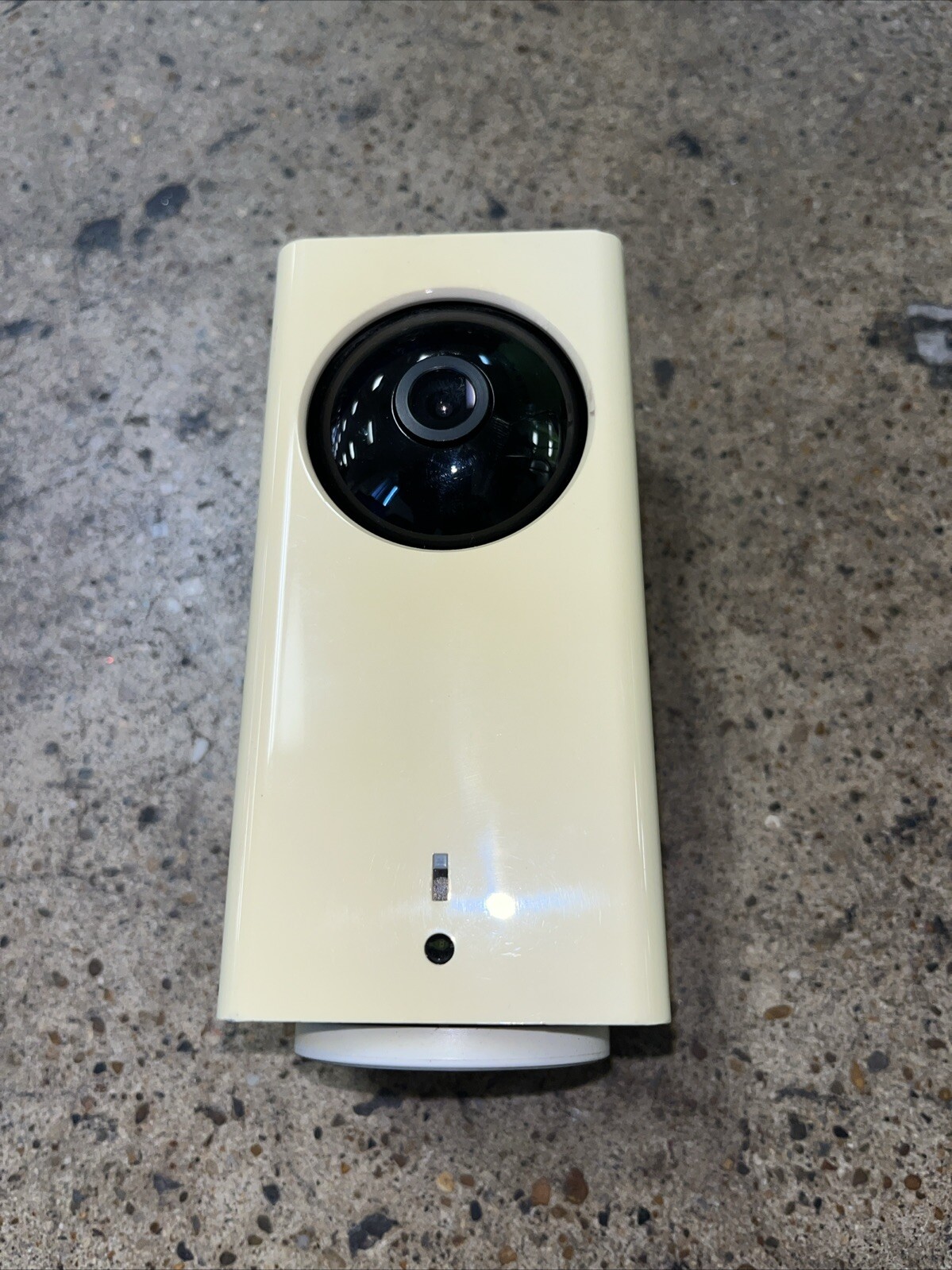 New Ismartalarm Icamera Isc3 HD Security Camera- Pan& Tilt Night Vision