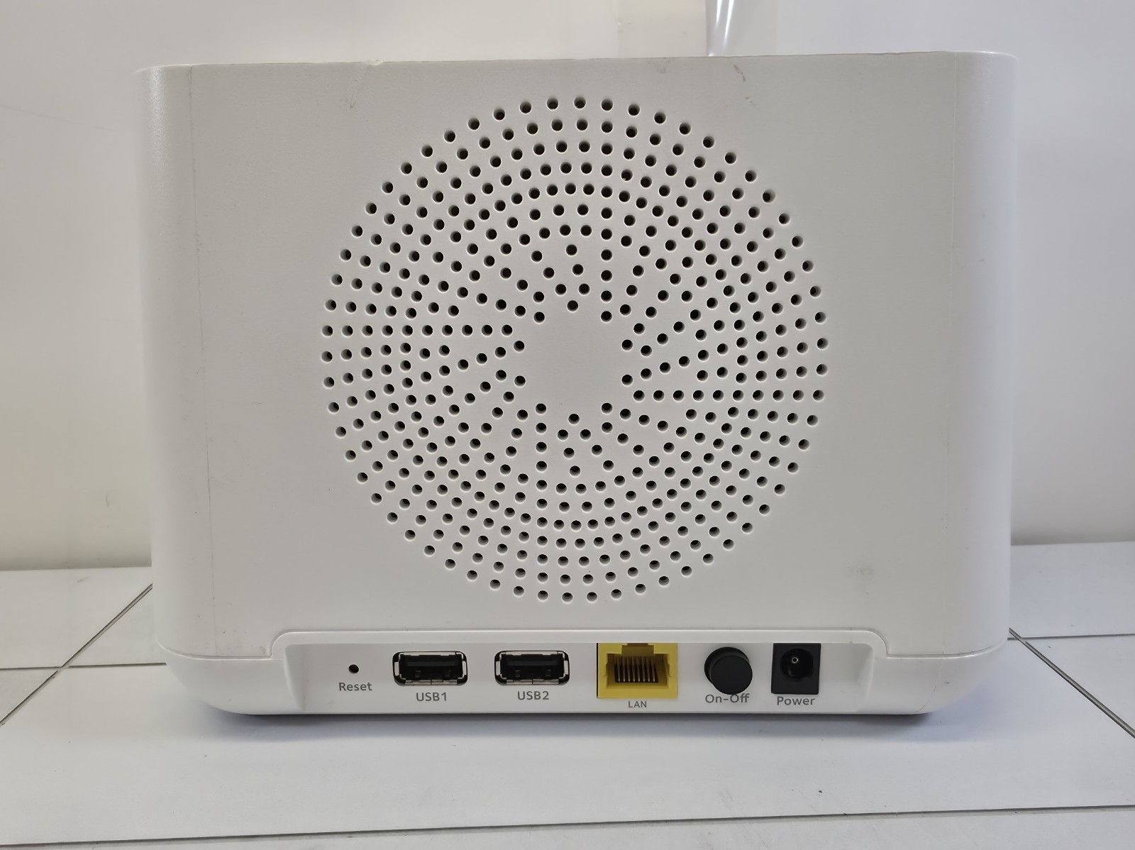 FOR PARTS* Arlo Netgear Base Station VMB4000 for Arlo, Pro, Pro 2 *NO POWER CORD