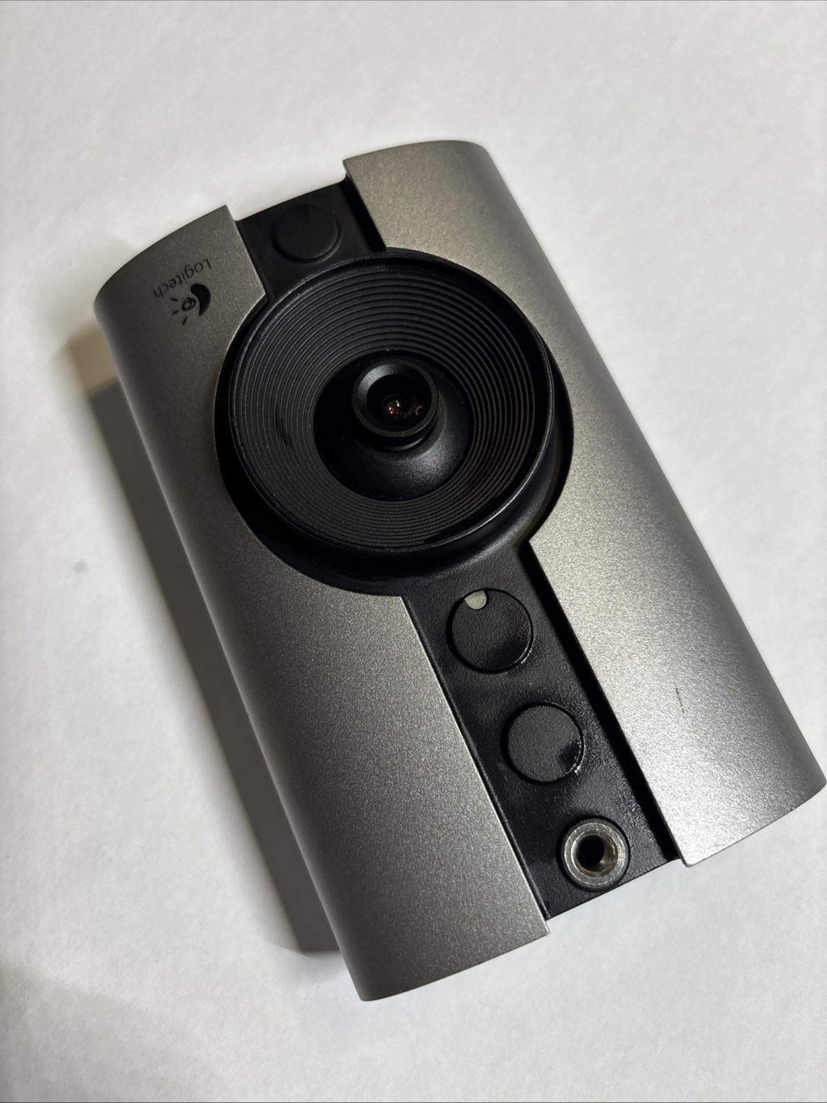 Logitech WiLife CLC-110i Digital Indoor Master Video Security System Camera (B)