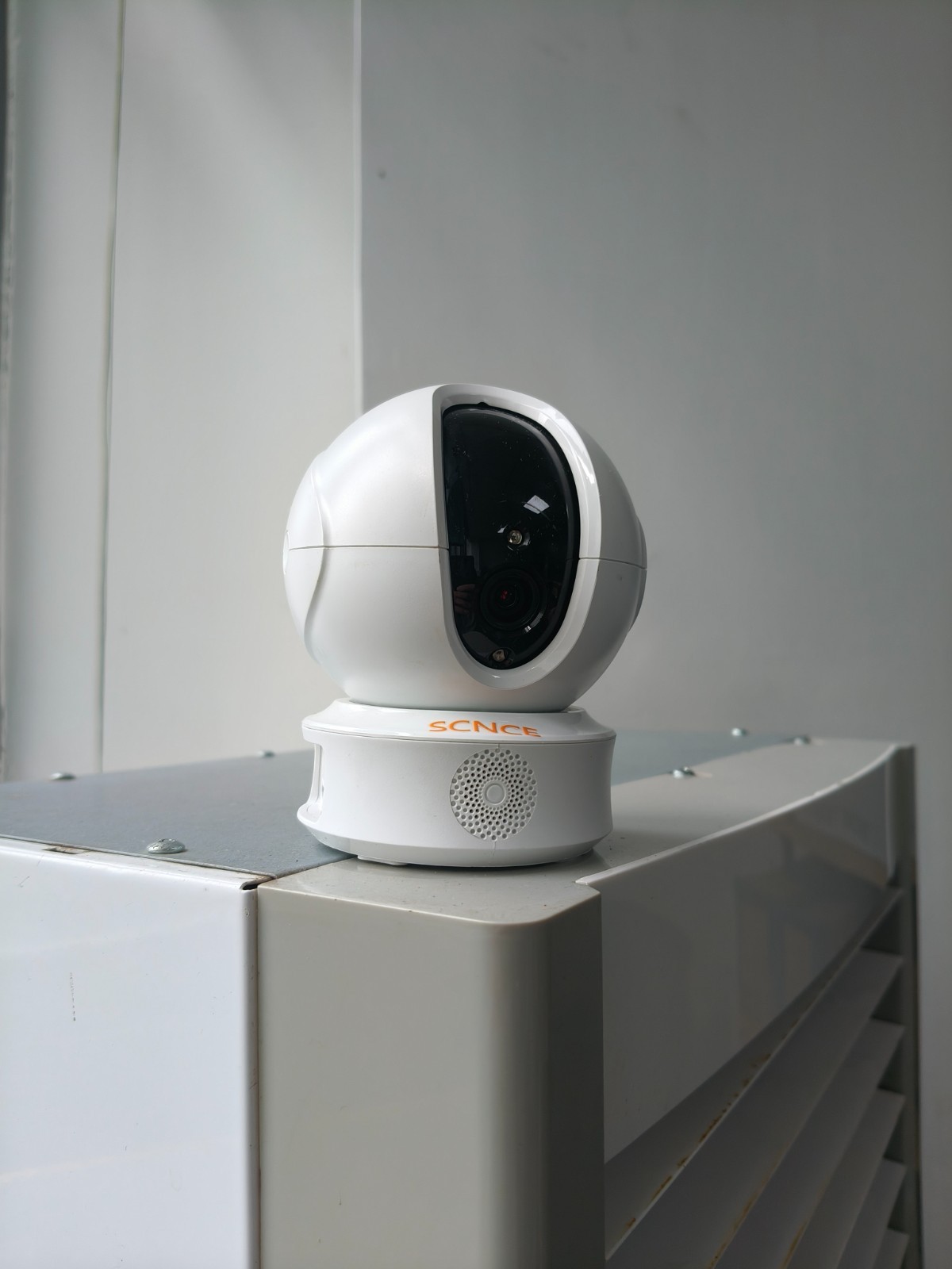 SCNCE Security Camera Outdoor/Indoor, Wired 2.5K WiFi Camera for Home Security