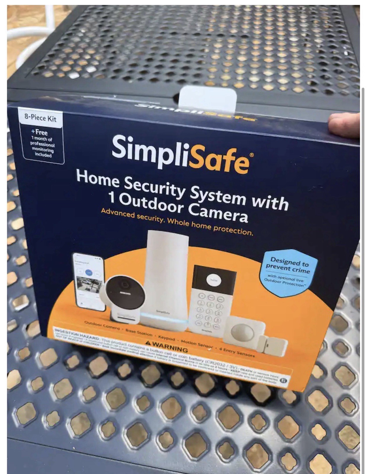 SimpliSafe Home Security System Indoor Camera 8 Piece Kit