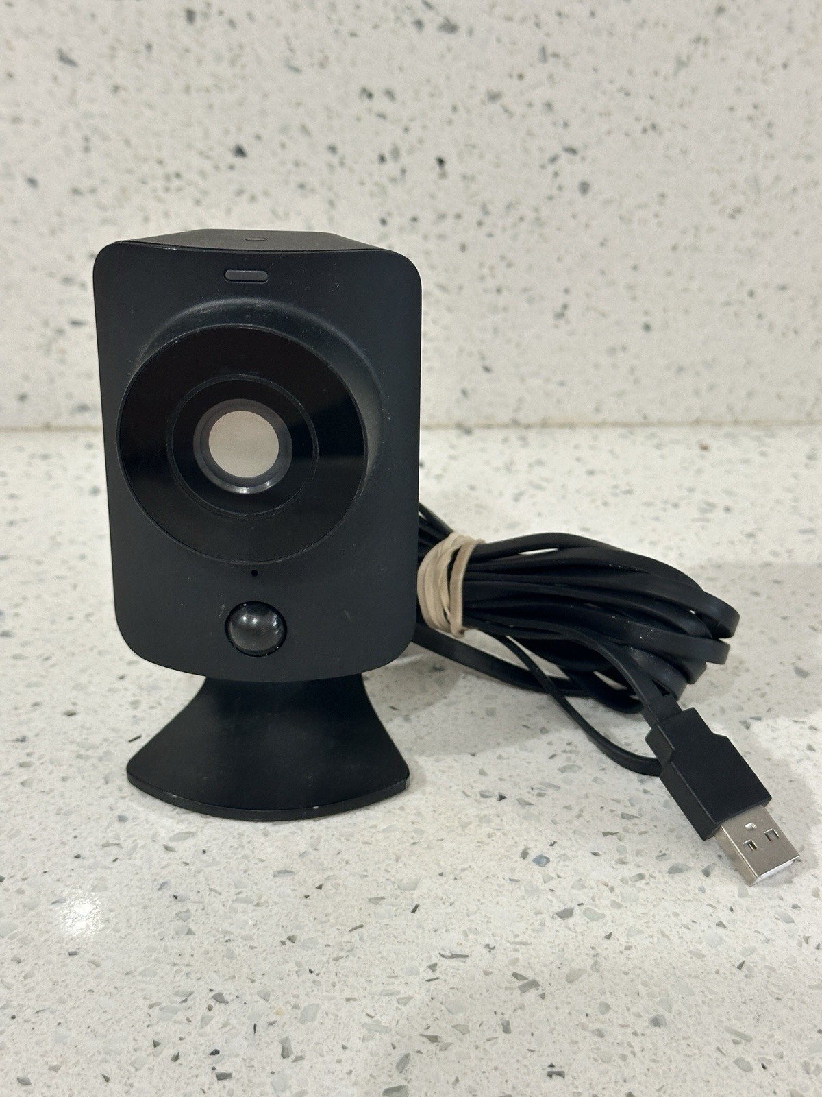 SimpliSafe Security System Keypad SSKP3 and Camera SSCM1 2pc Bundle in Black