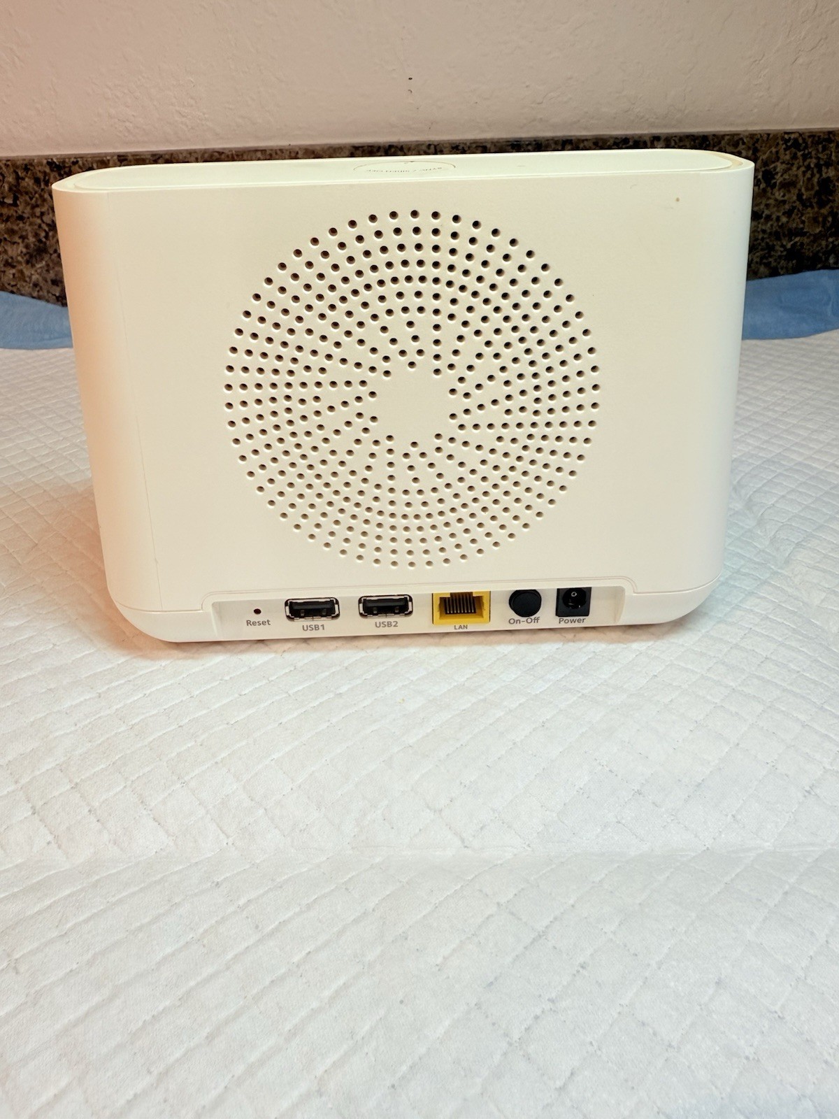 ARLO PRO BASE STATION VMB4000 – NO POWER CORD INCLUDED