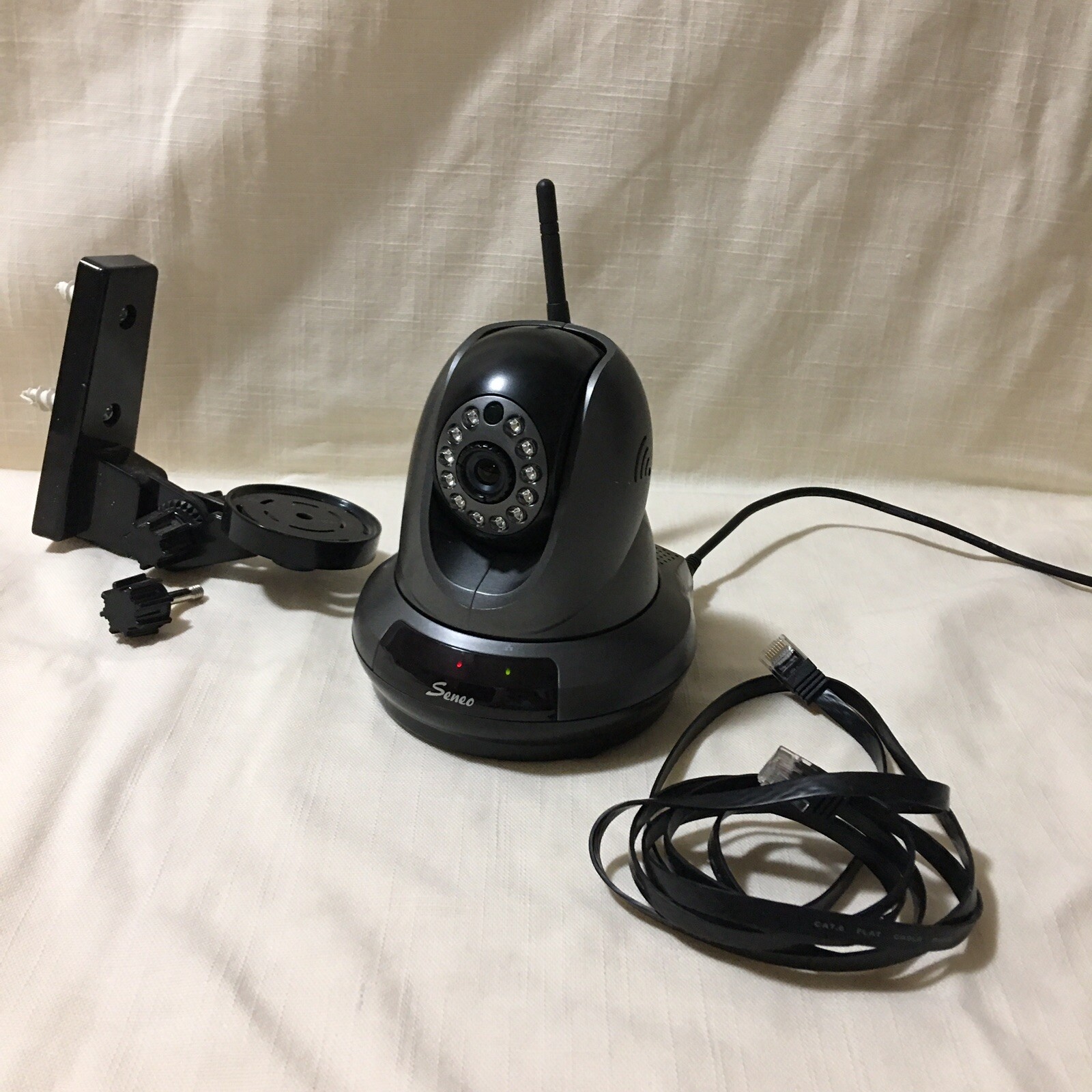 3 SENEO Cloud IP Security Cameras via IPhone Android IPad Thru Wireless or 3G