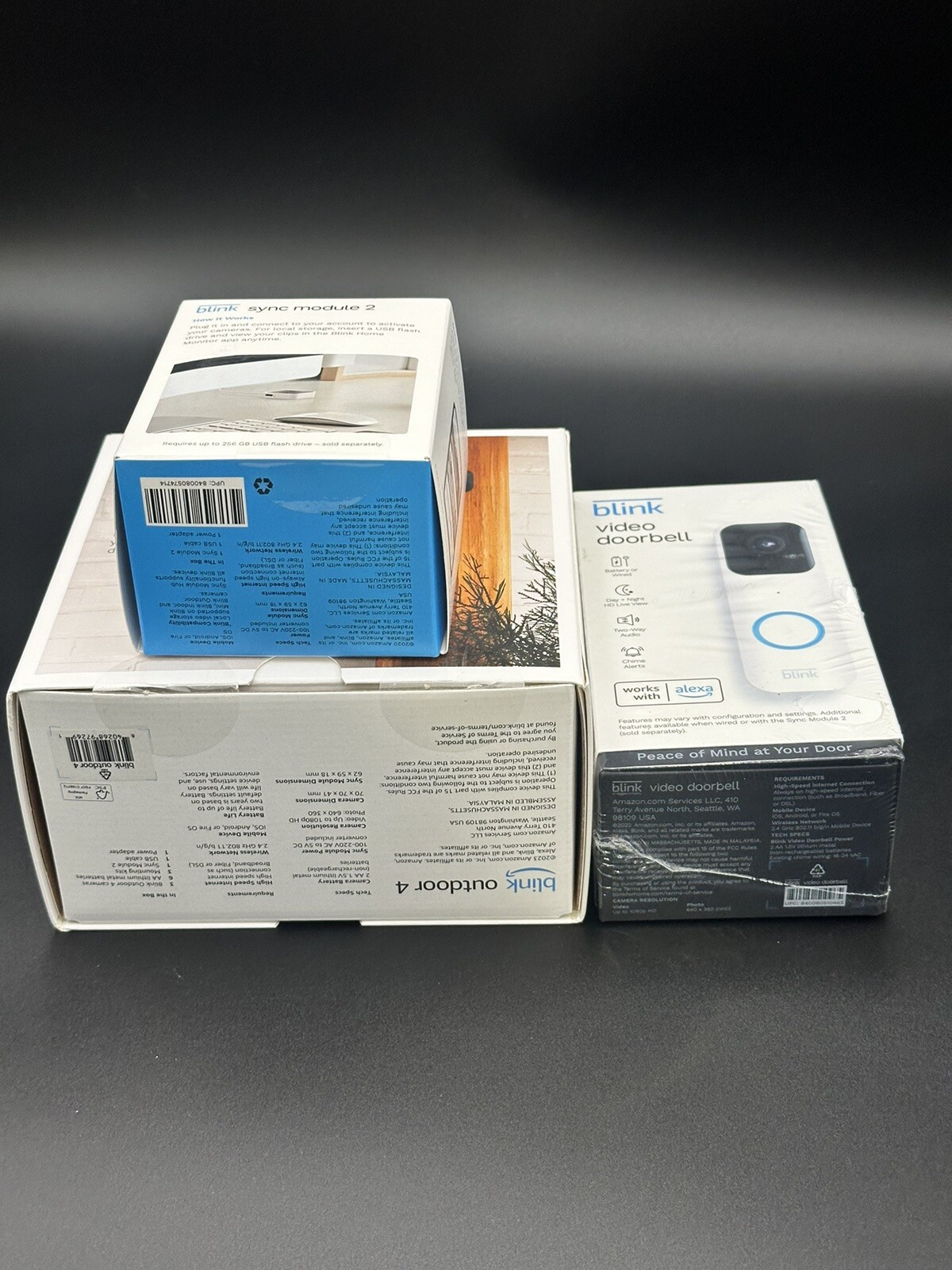 Blink Outdoor 4 Wire-Free Smart Security 3 Camera With Video Doorbell & Sync 2