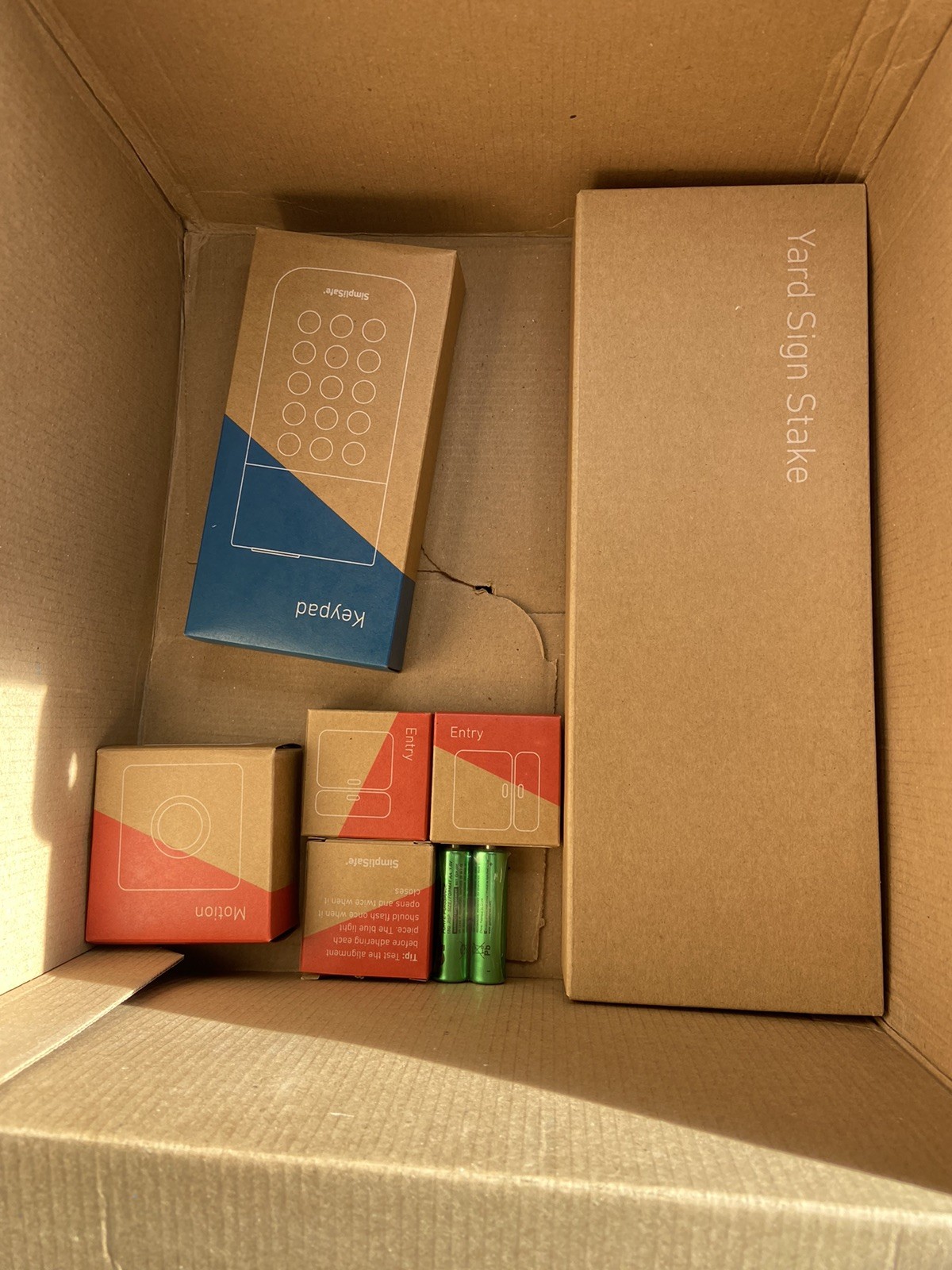 SimpliSafe SSCS3 10 Piece Security System With SSCM1 Camera