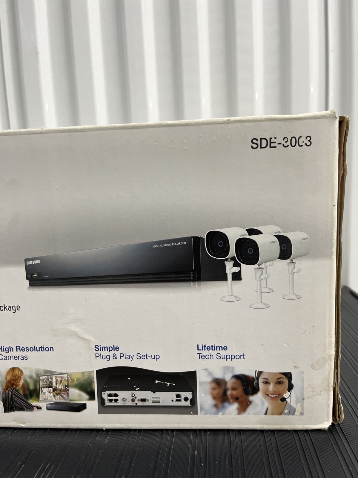 Samsung 4CH Real-Time DVR w/ 4 Hi-Res Cameras 1TB HDD #SDE-3003, NEW (Open Box)